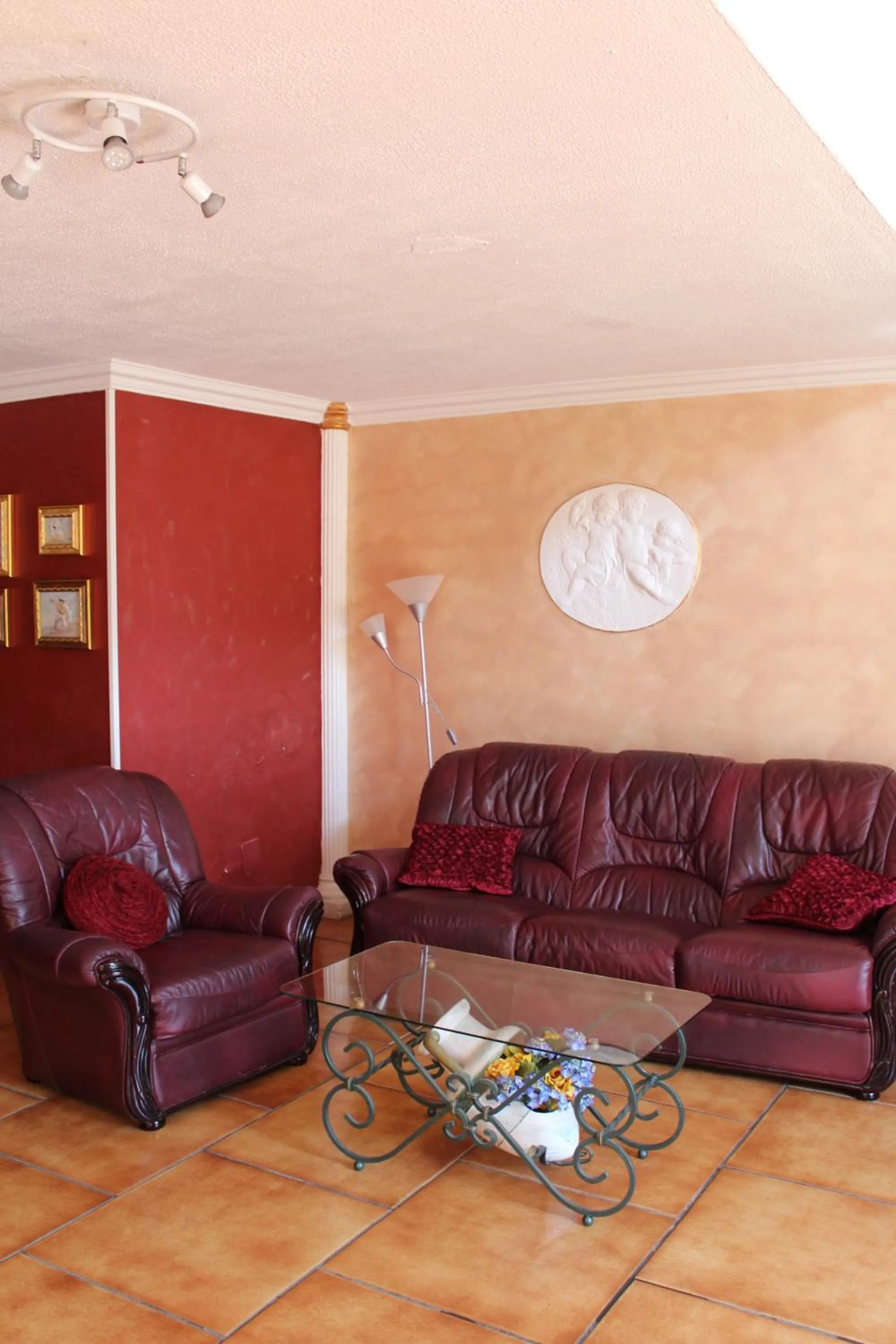 Communal lounge/ TV room, Seating Area in Hotel Santuario