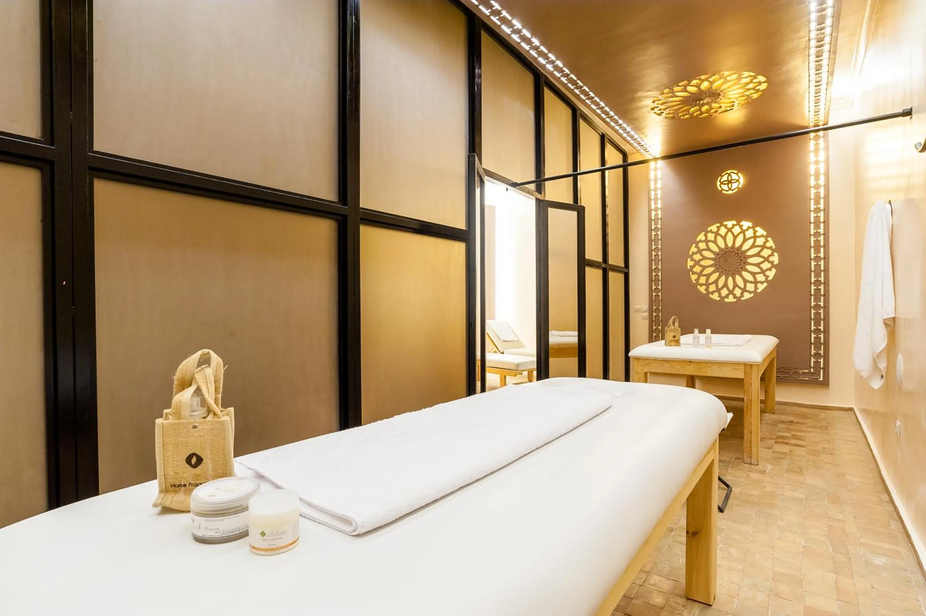 Massage in Riad See Moon And Spa