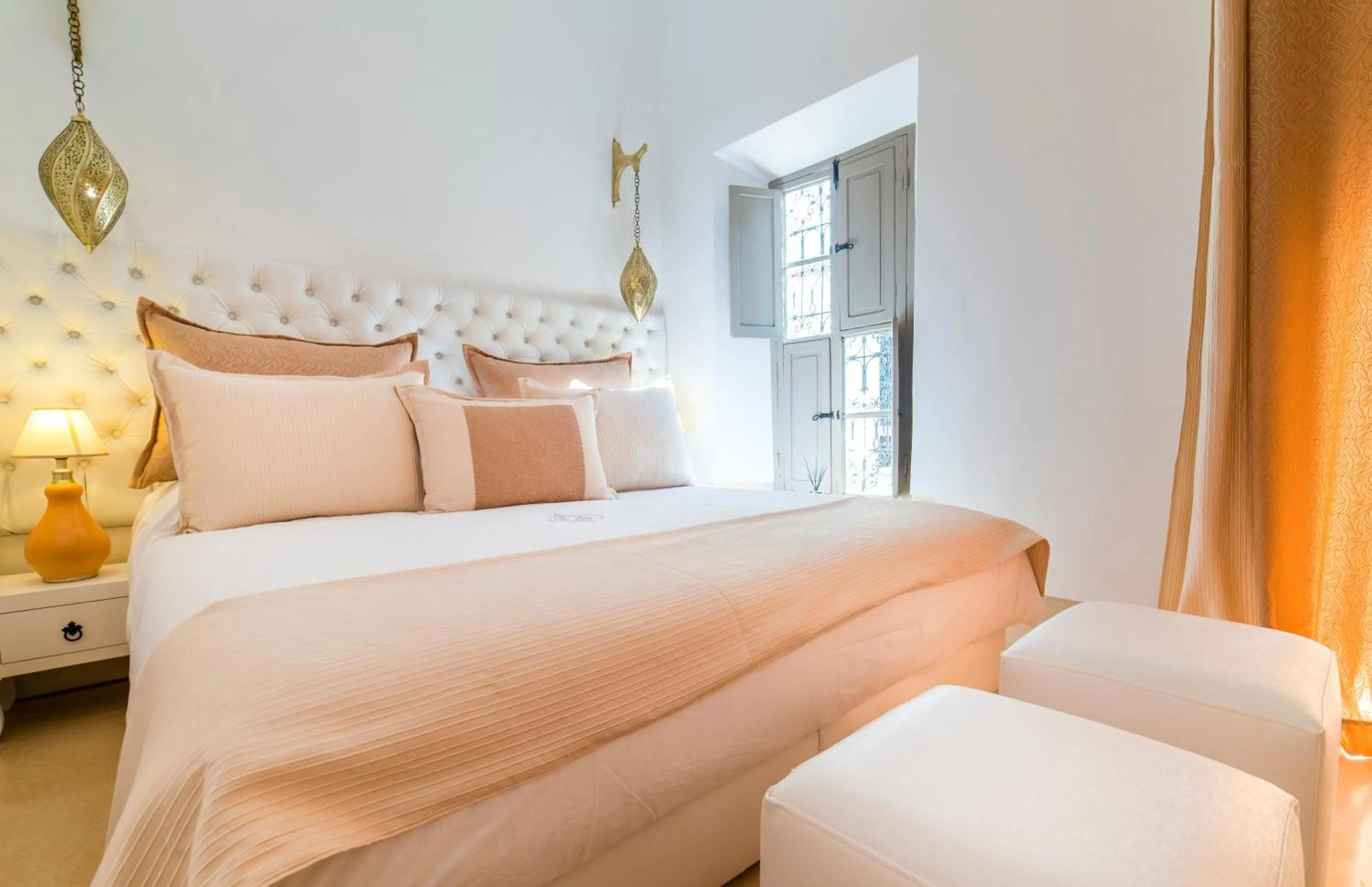 Bed in Riad See Moon And Spa