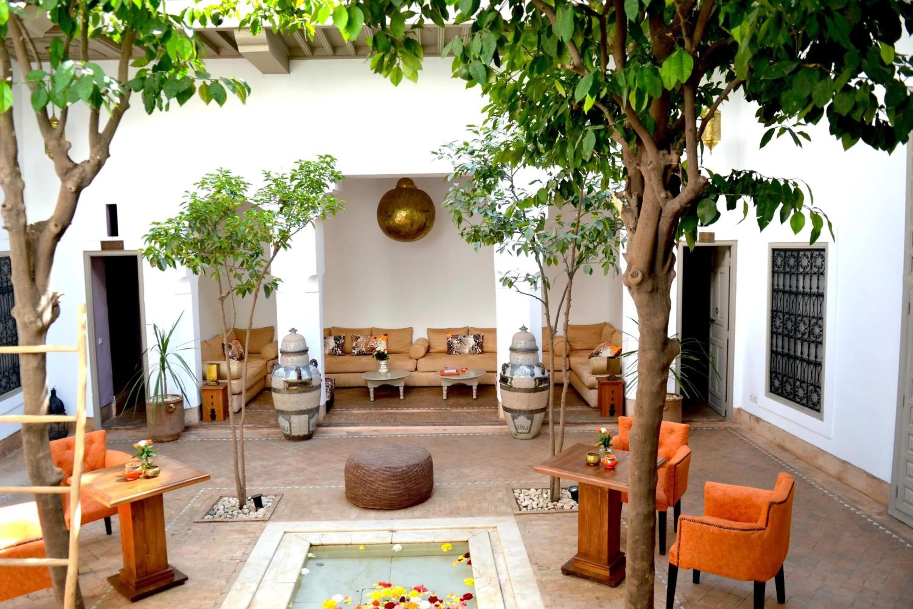 Patio in Riad See Moon And Spa