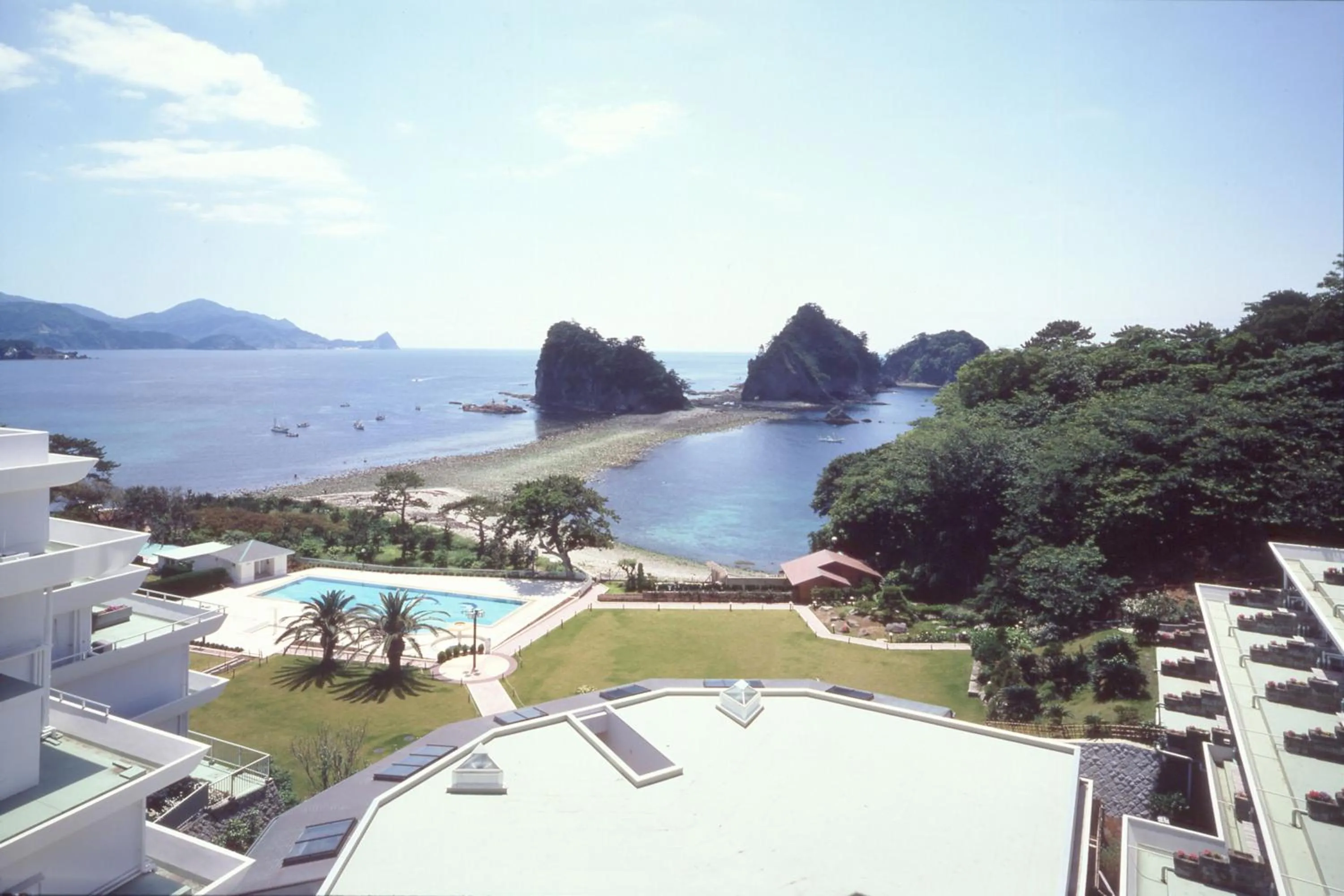 Garden in Dogashima Onsen Hotel