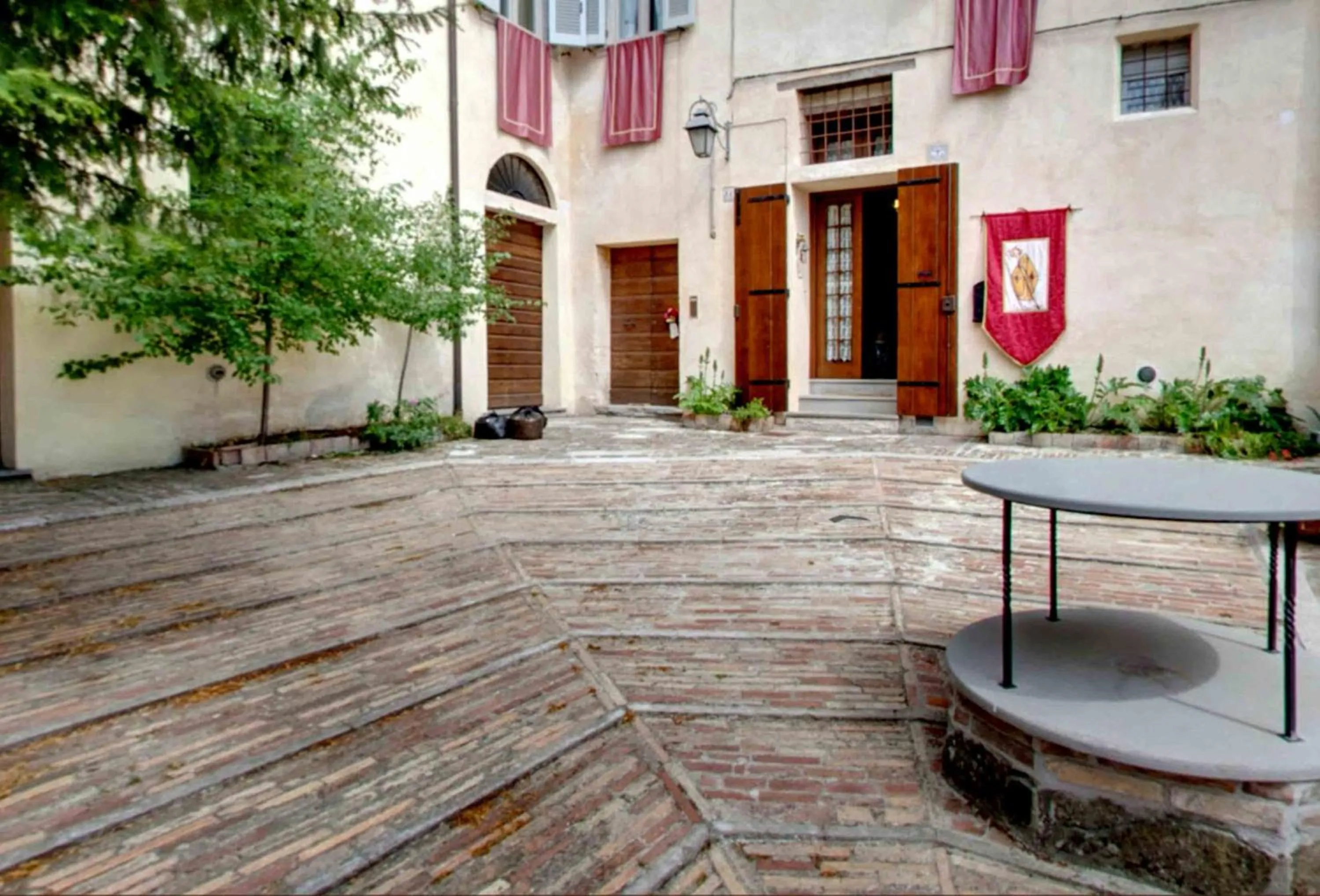 Property building in Vescovado 7