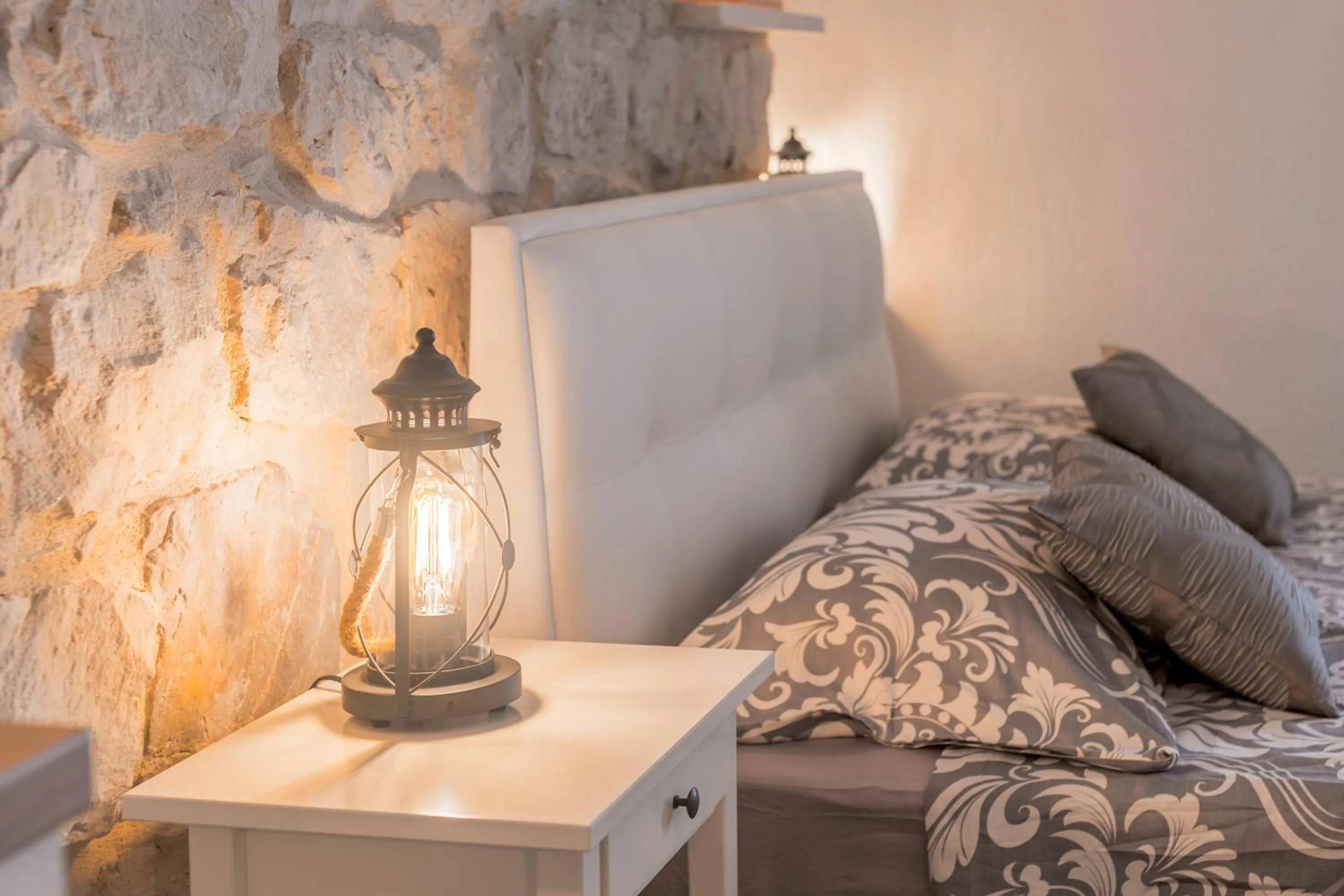 Decorative detail, Bed in Apartments & Rooms Dujam