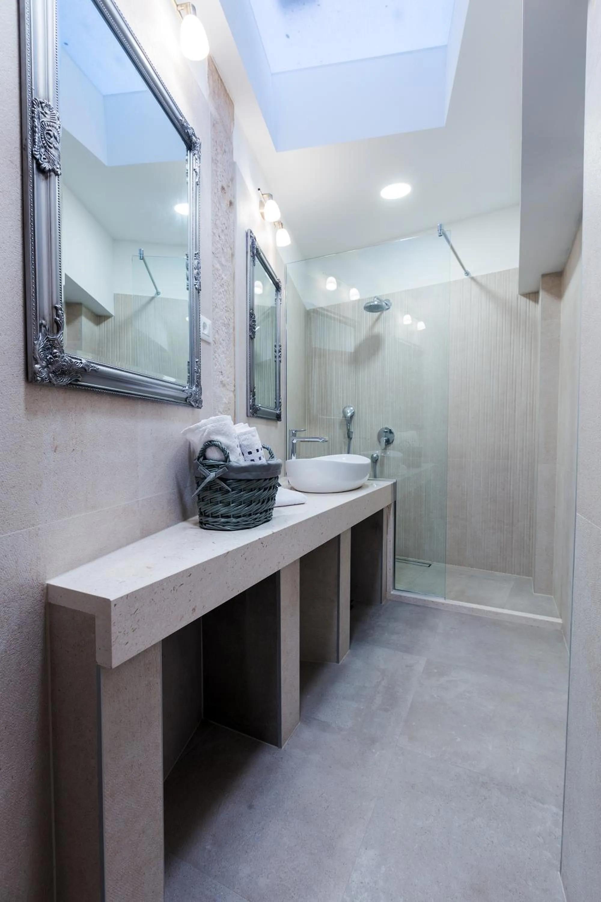 Bathroom in Apartments & Rooms Dujam