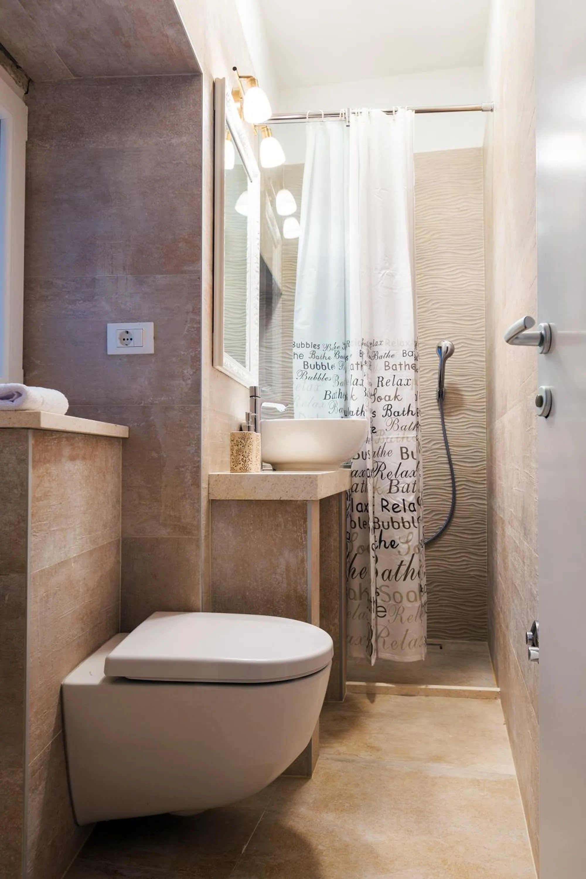 Bathroom in Apartments & Rooms Dujam