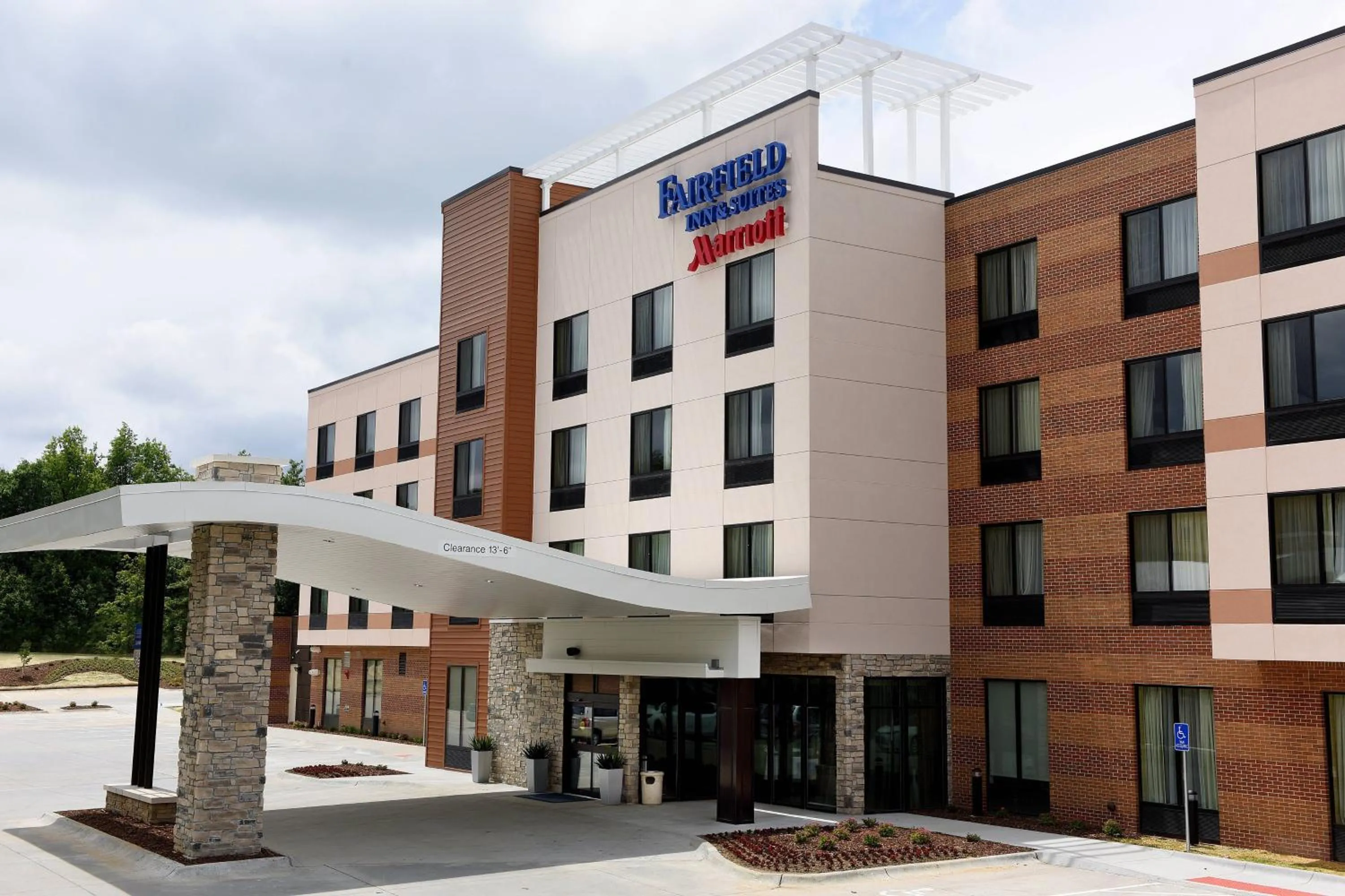 Property building in Fairfield Inn & Suites by Marriott Omaha West