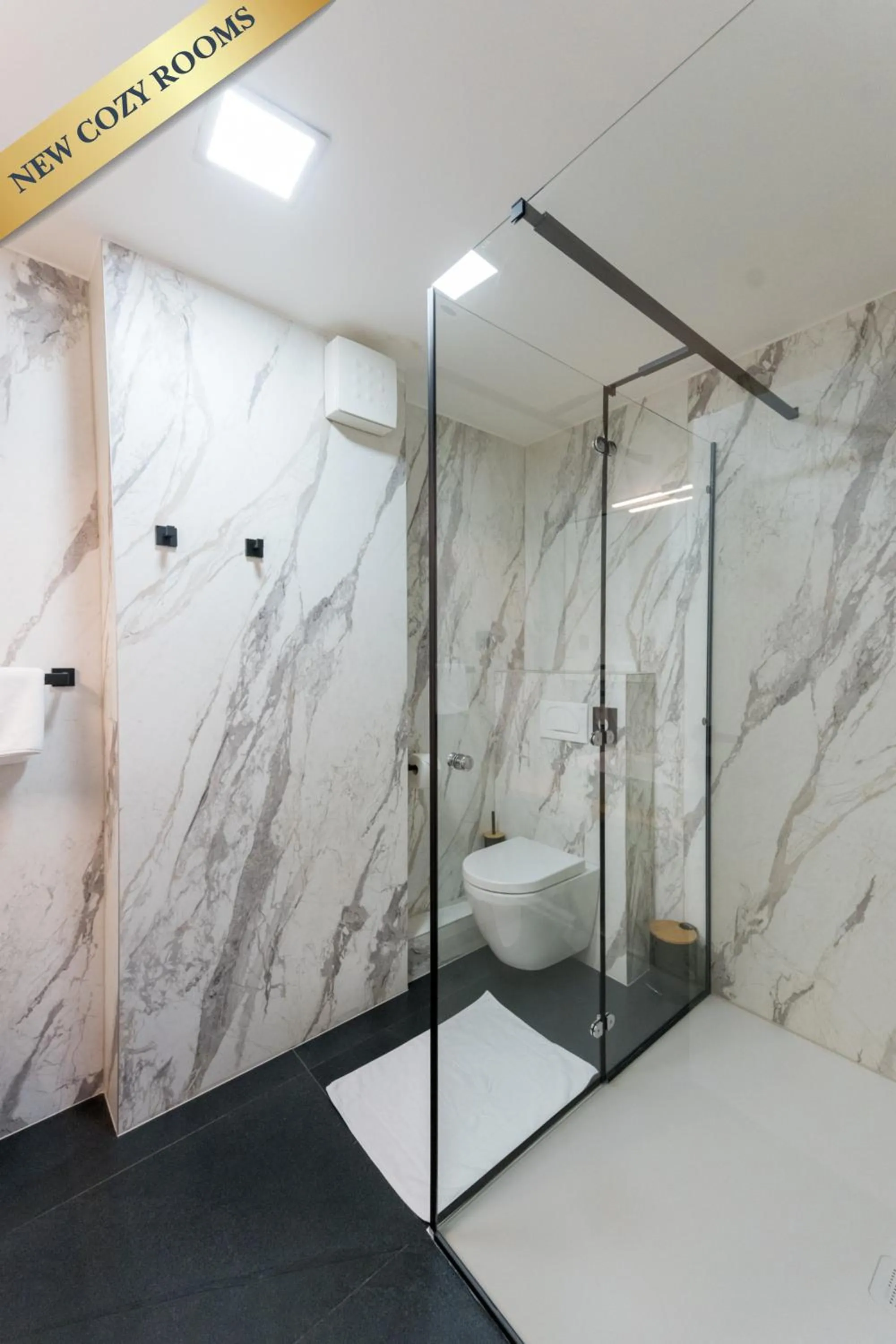 Shower in Hotel Jarun