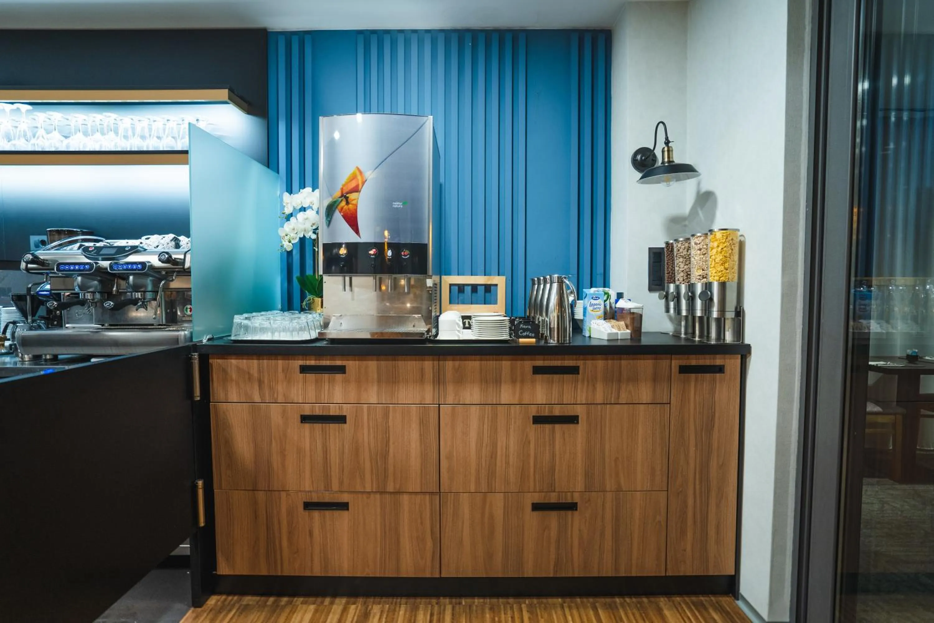 Coffee/tea facilities in Hotel Jarun