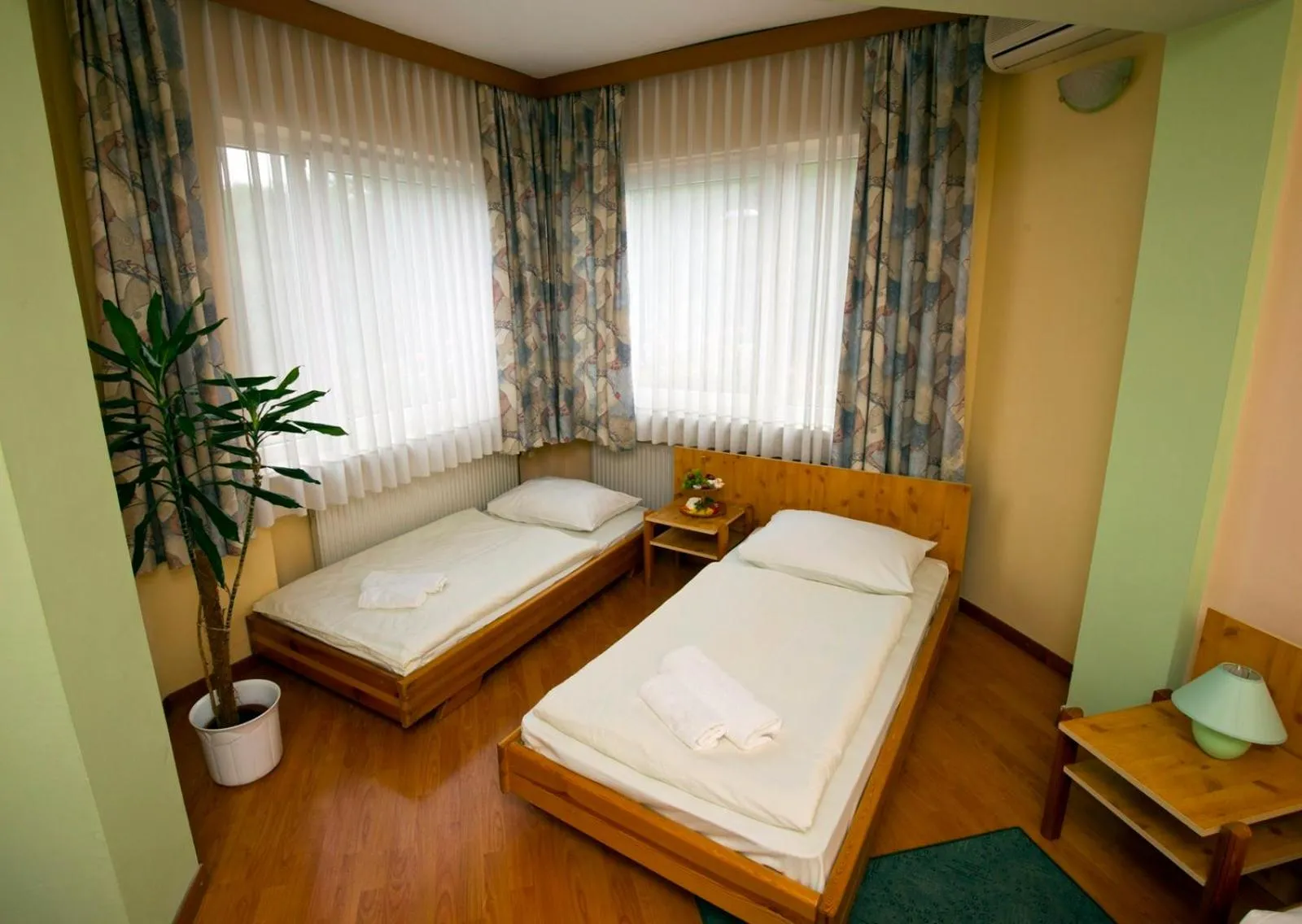 Bed in Motel Kod Bakija