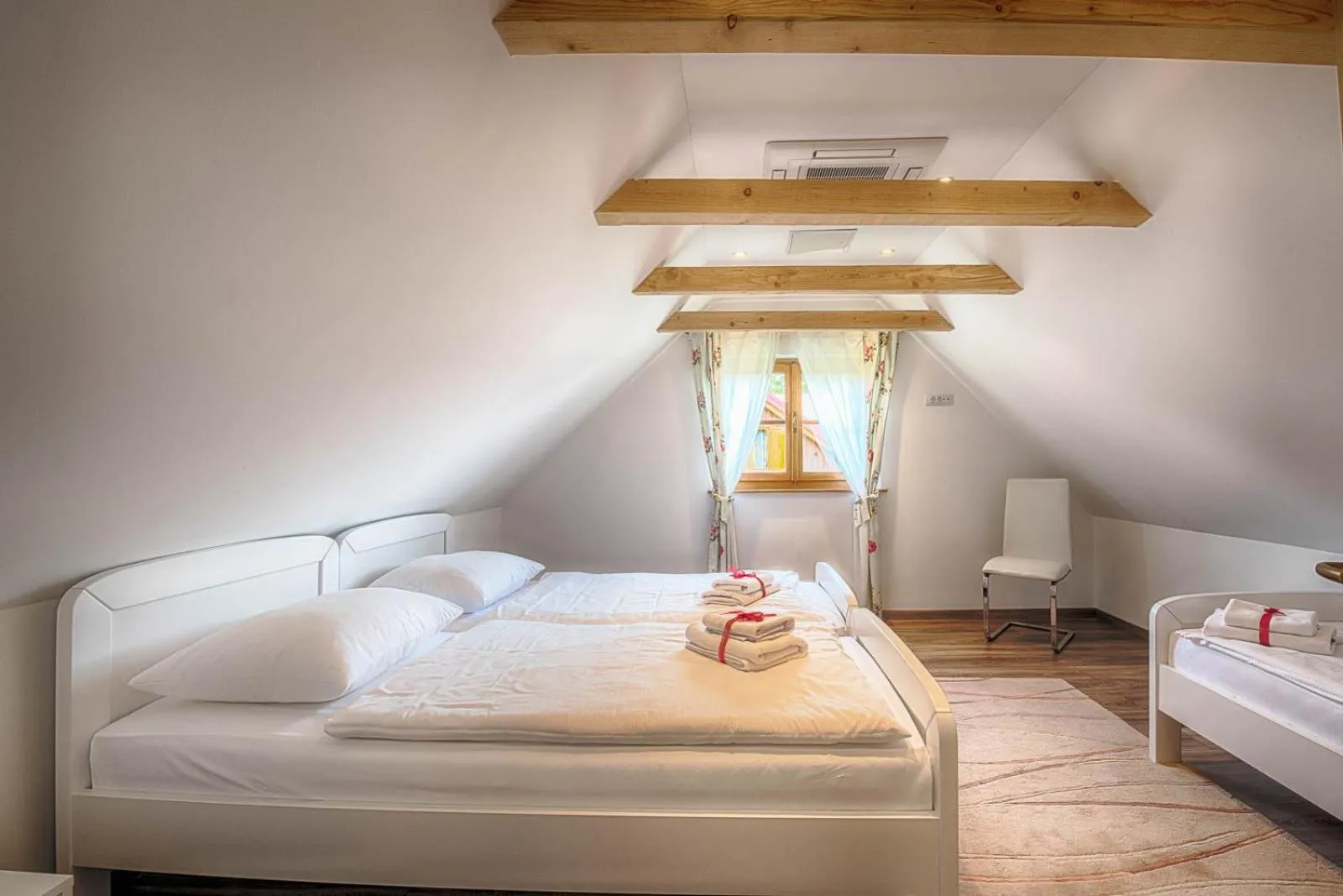 Bedroom, Bed in Hotel Srakovcic Heart of Nature