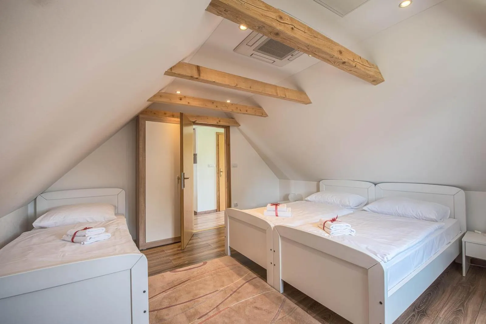 Bedroom, Bed in Hotel Srakovcic Heart of Nature