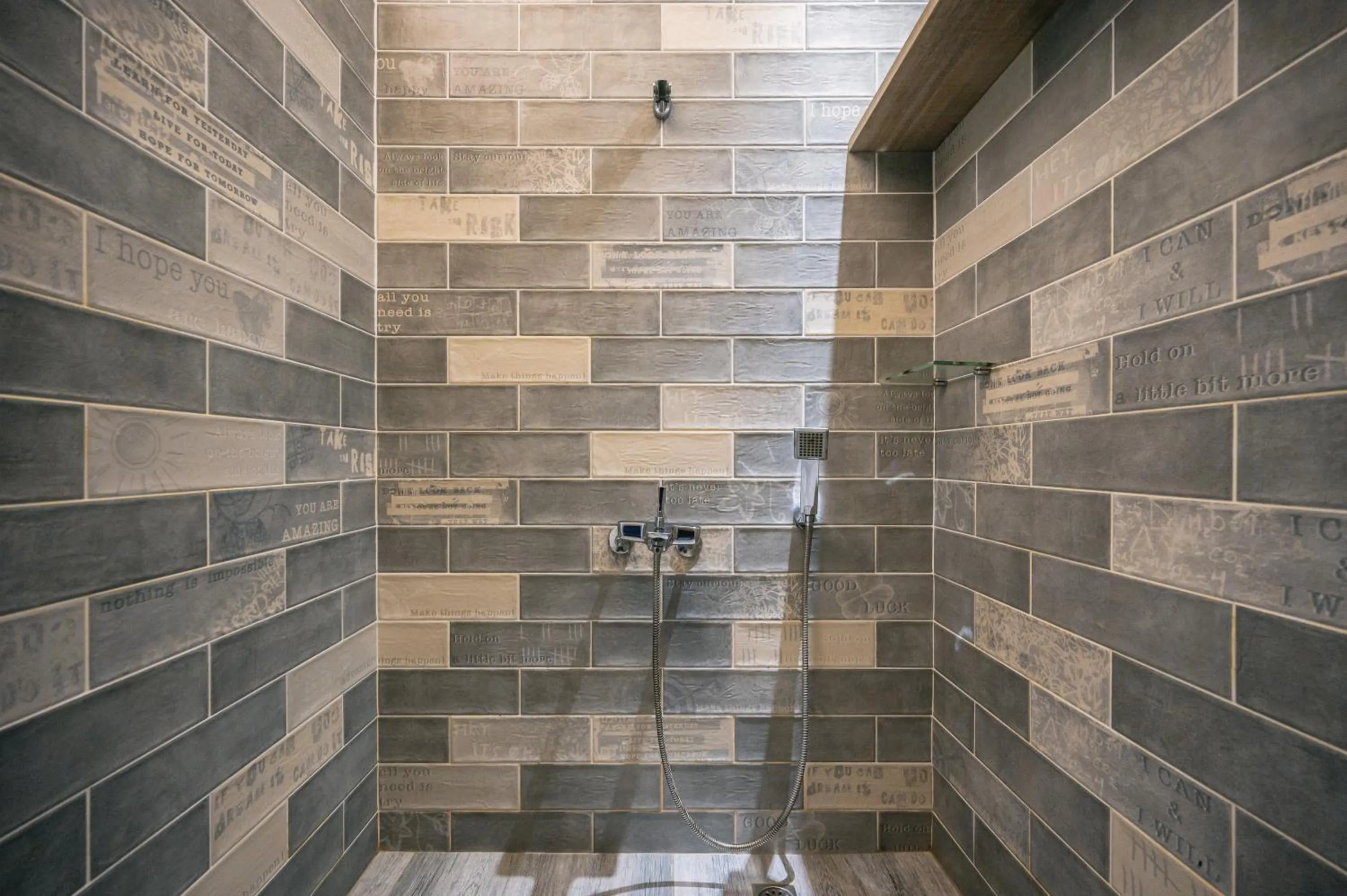 Shower in 日月潭山慕藝旅 Sun Moon Inn