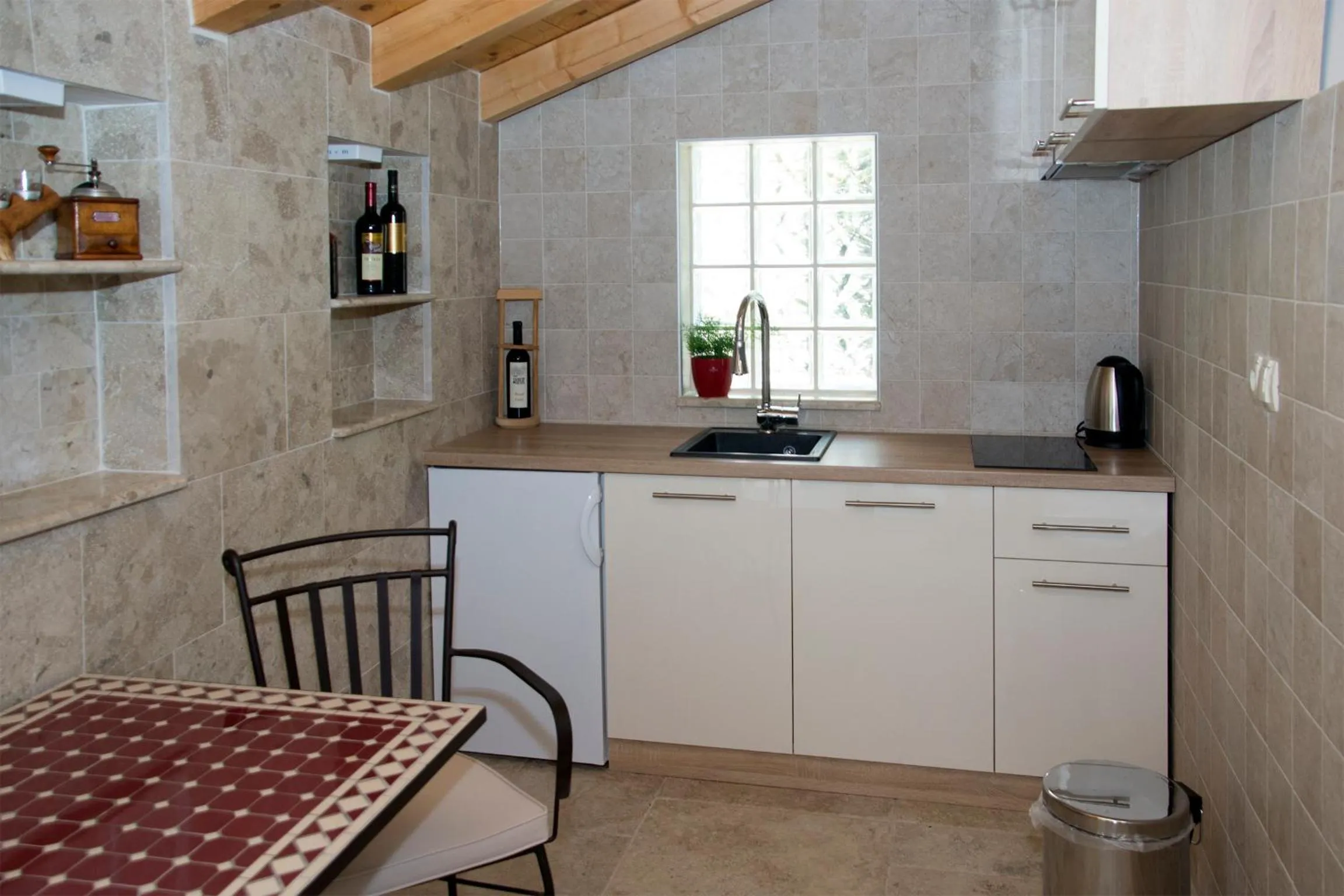 Kitchen or kitchenette in Villa Kudelik - Stone Story