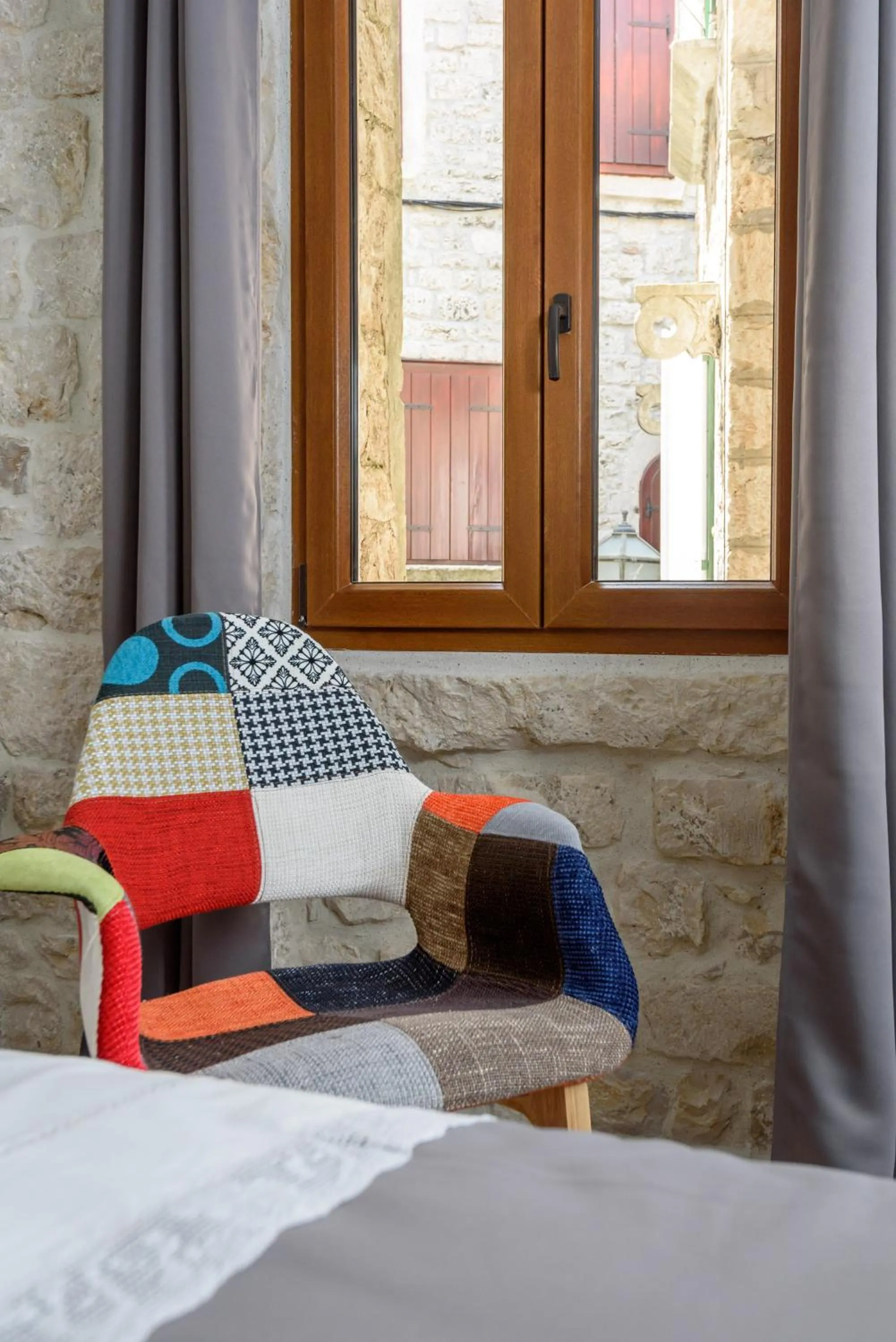 Decorative detail, Bed in Villa Kudelik - Stone Story