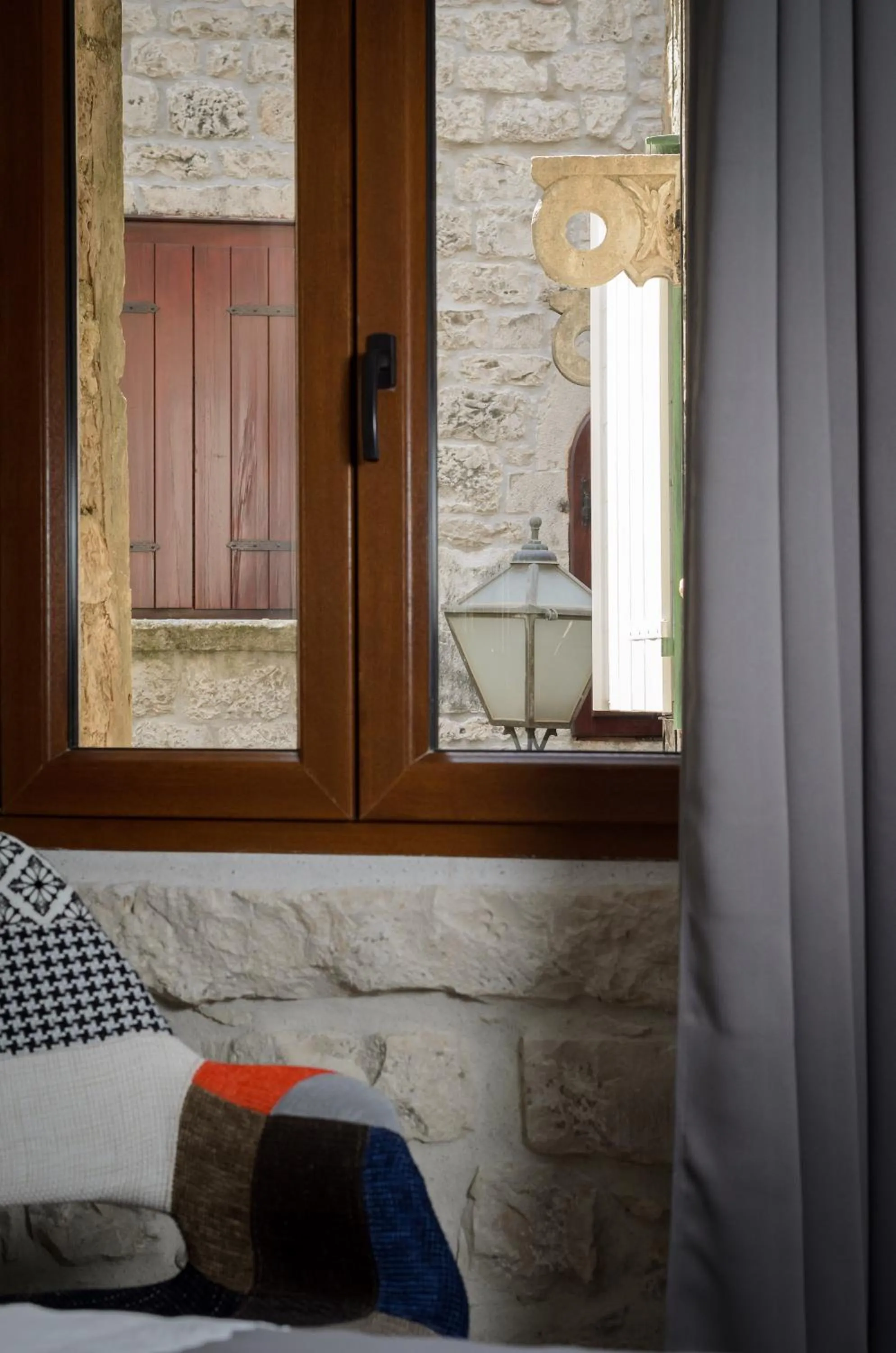 Landmark view, Bed in Villa Kudelik - Stone Story