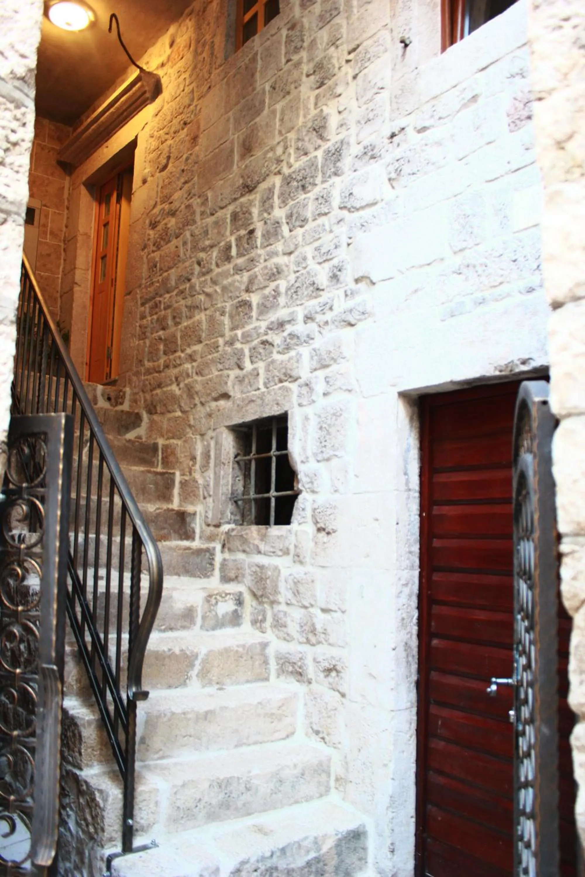 Facade/entrance in Villa Kudelik - Stone Story