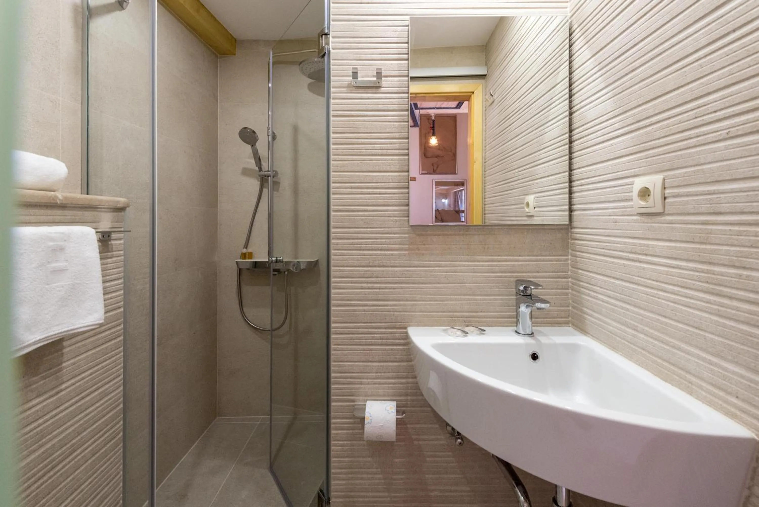 Bathroom in Villa Kudelik - Stone Story