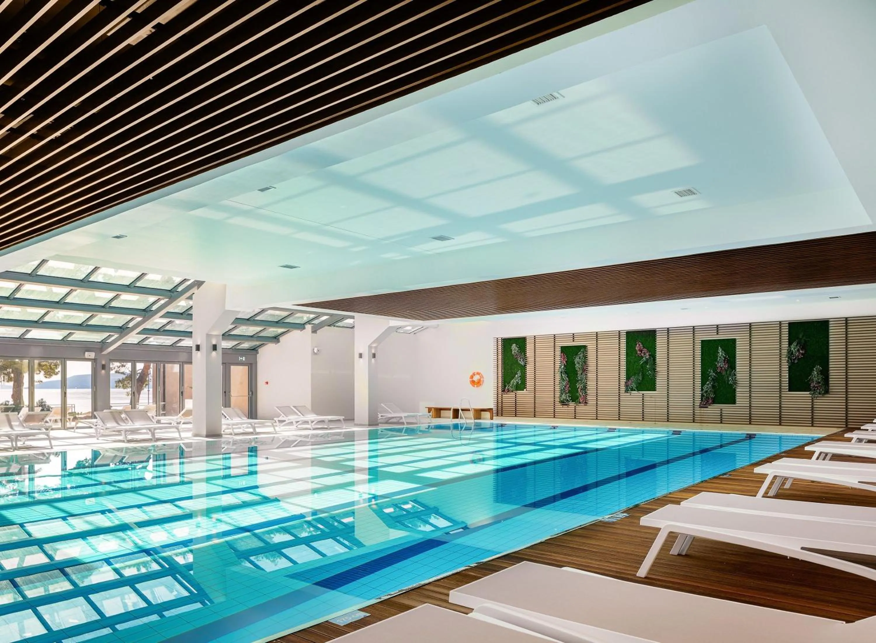 Swimming pool in Valamar Meteor Hotel