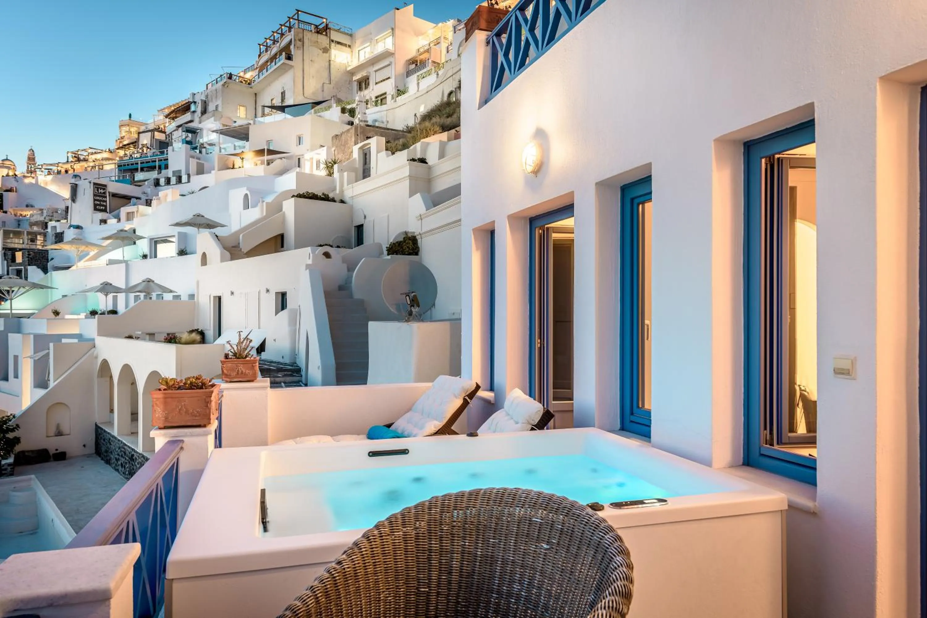 Hot Tub in Golden Grey Goose