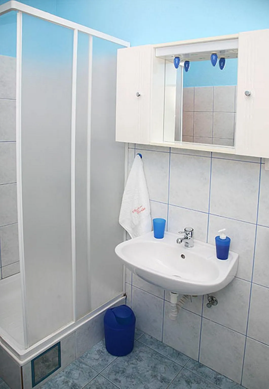 Bathroom in Apartments Barisic Hrvatskih Žrtava 404 Seget Vranjica