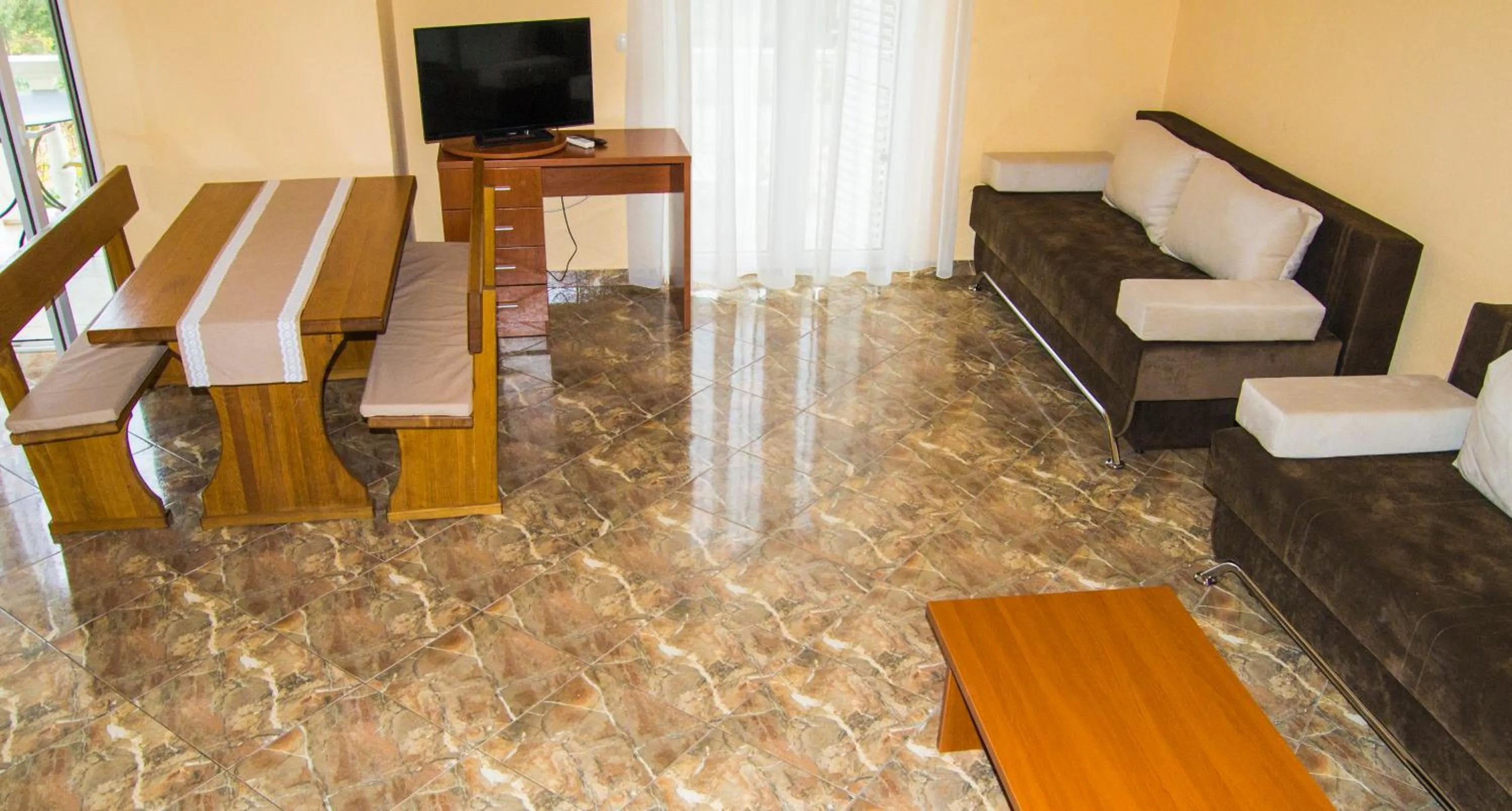 Bed in Apartments Barisic Hrvatskih Žrtava 404 Seget Vranjica