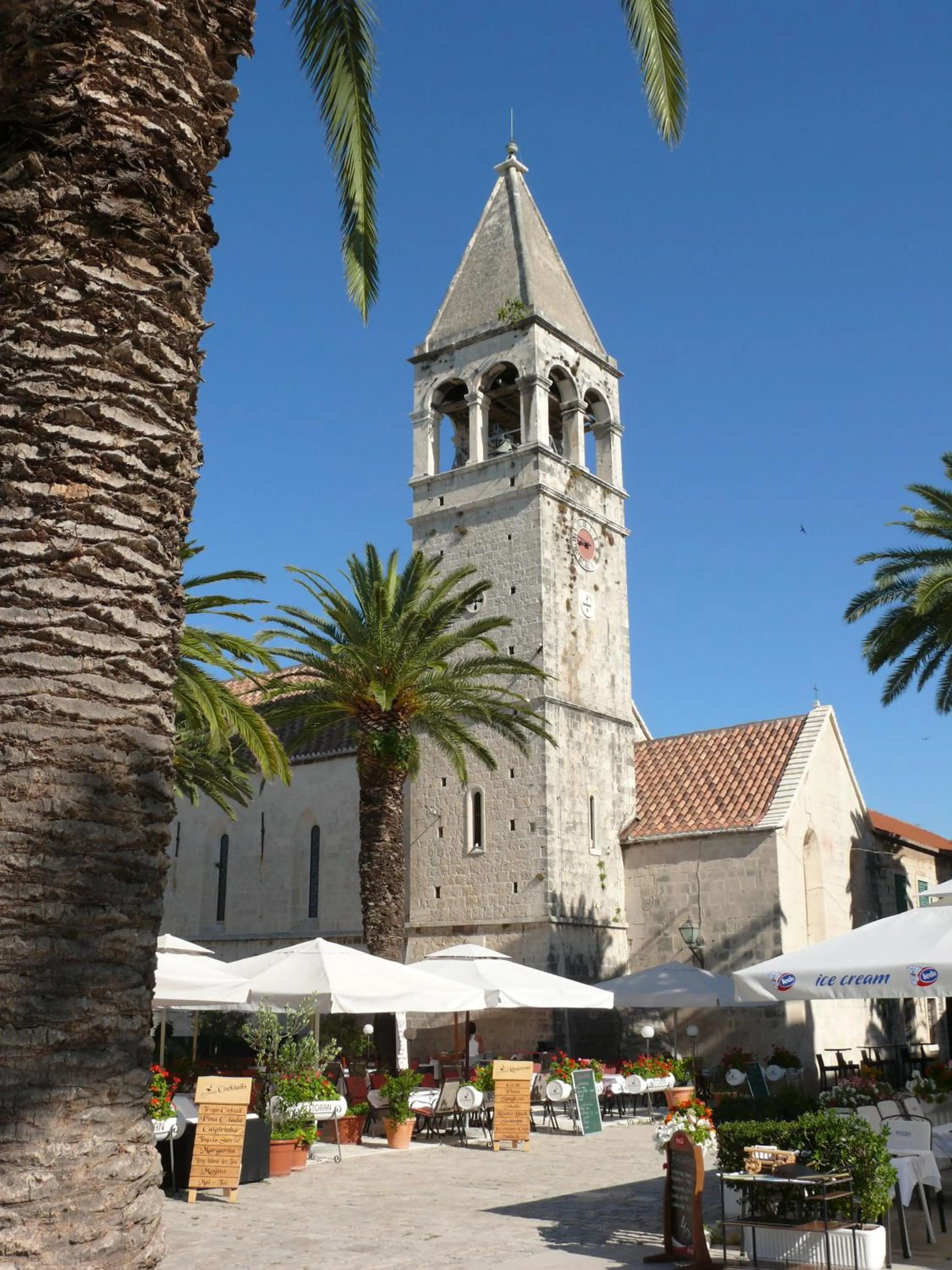 Location in Apartments Barisic Hrvatskih Žrtava 404 Seget Vranjica