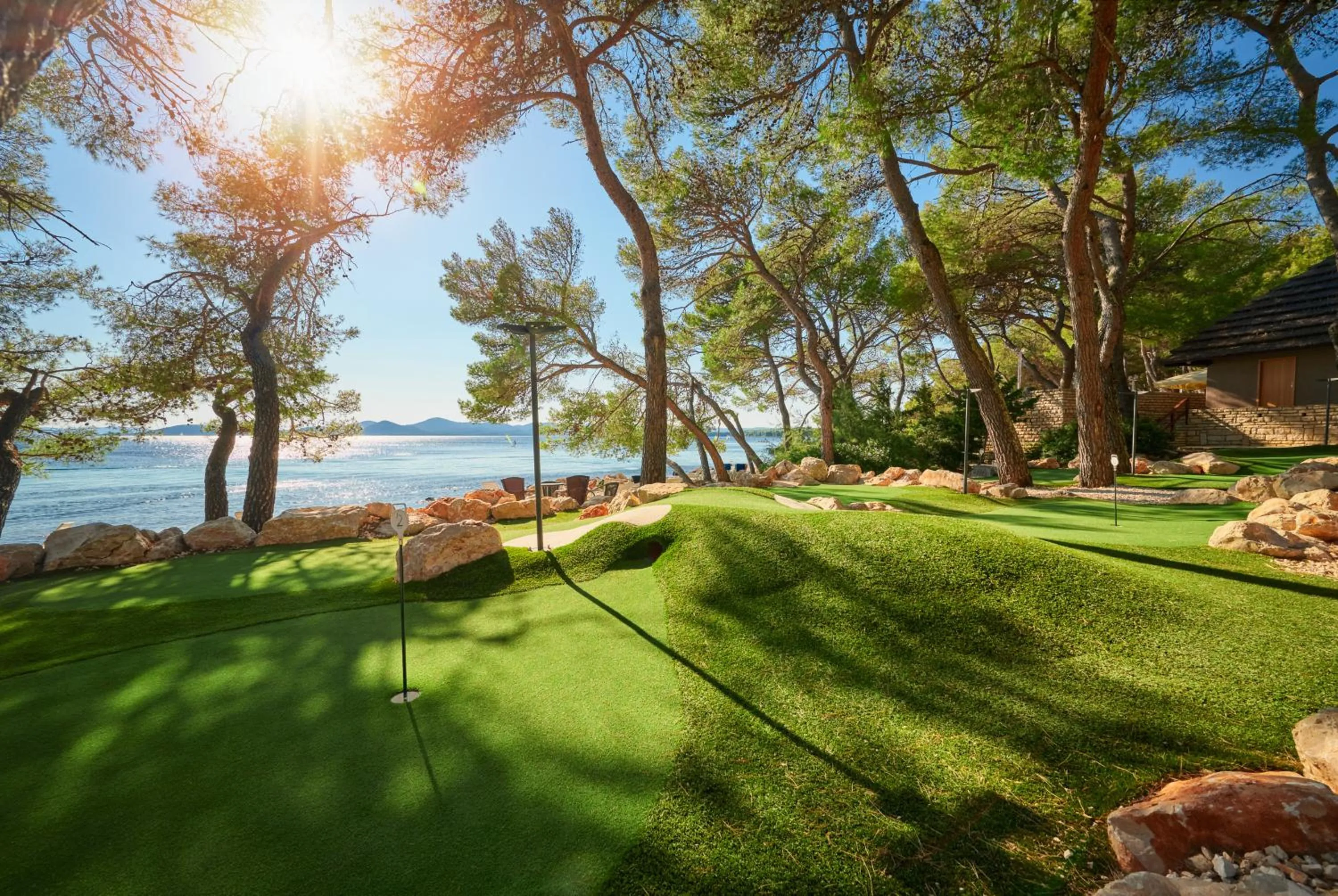 Minigolf in Pine Beach Pakostane - All Inclusive light