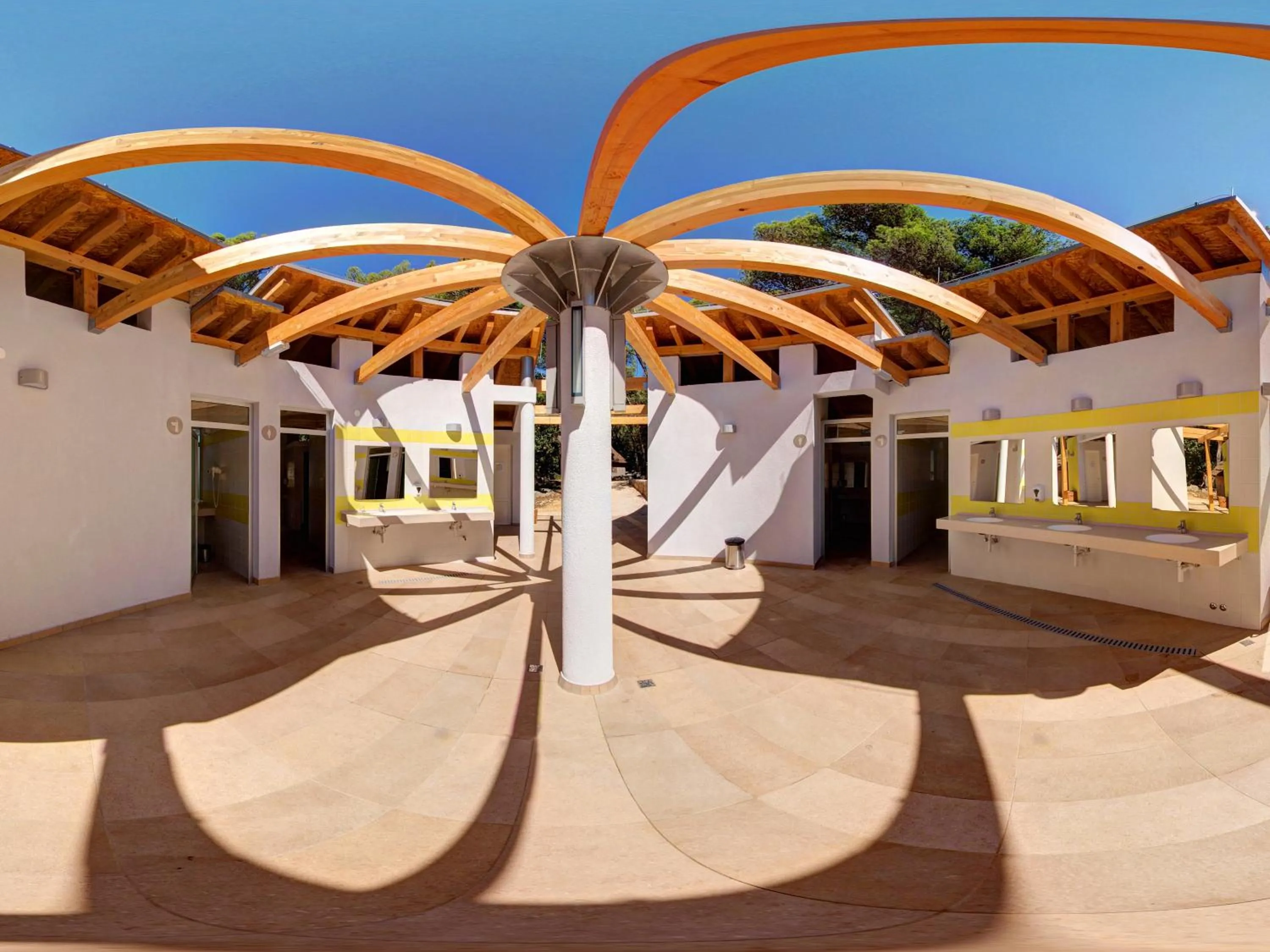 Shower in Pine Beach Pakostane - All Inclusive light