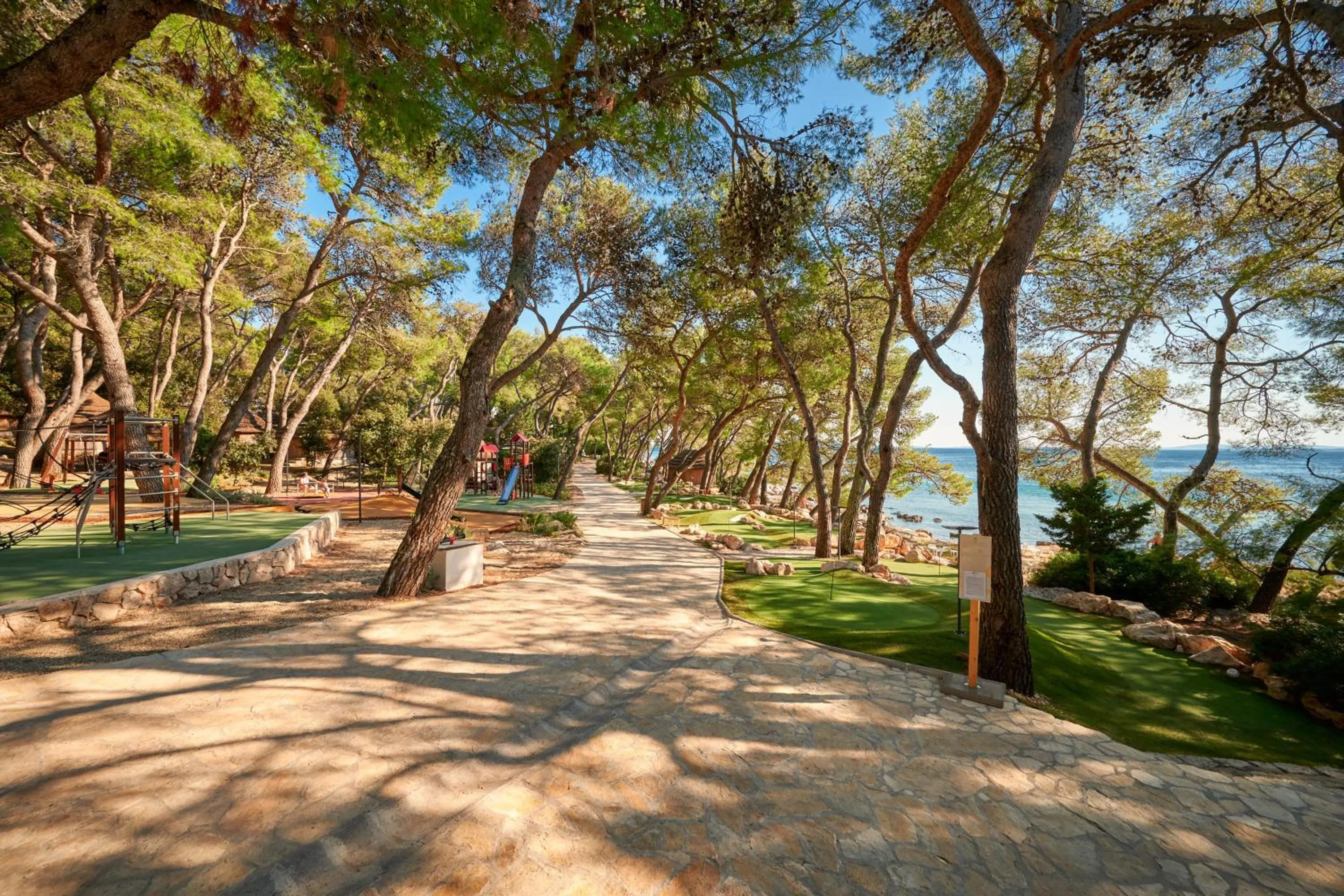 Day in Pine Beach Pakostane - All Inclusive light