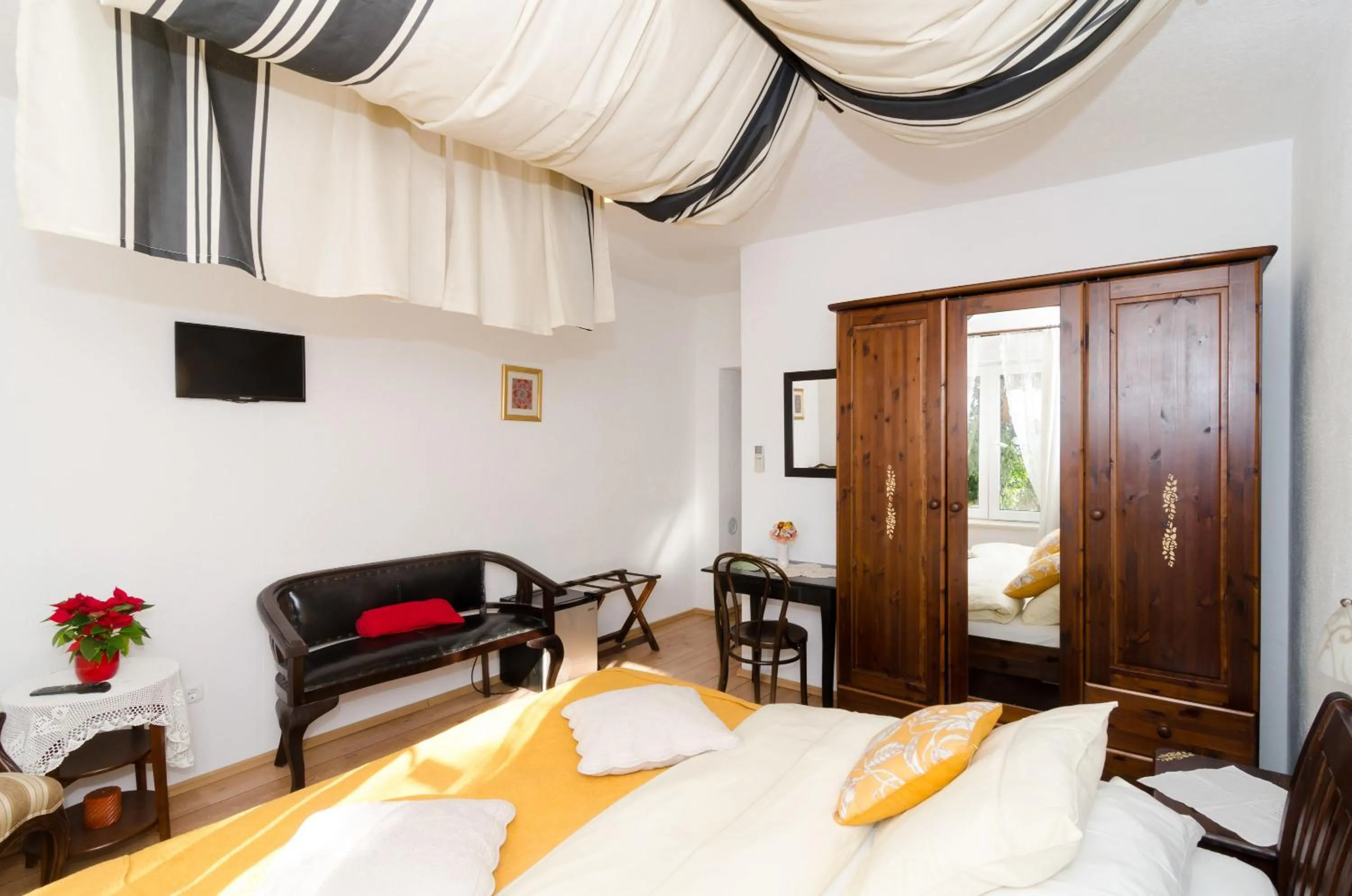 Photo of the whole room, Bed in B&B Villa Dubrovnik Garden