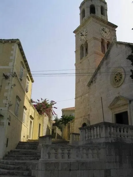 Property building in Pansion Lovac