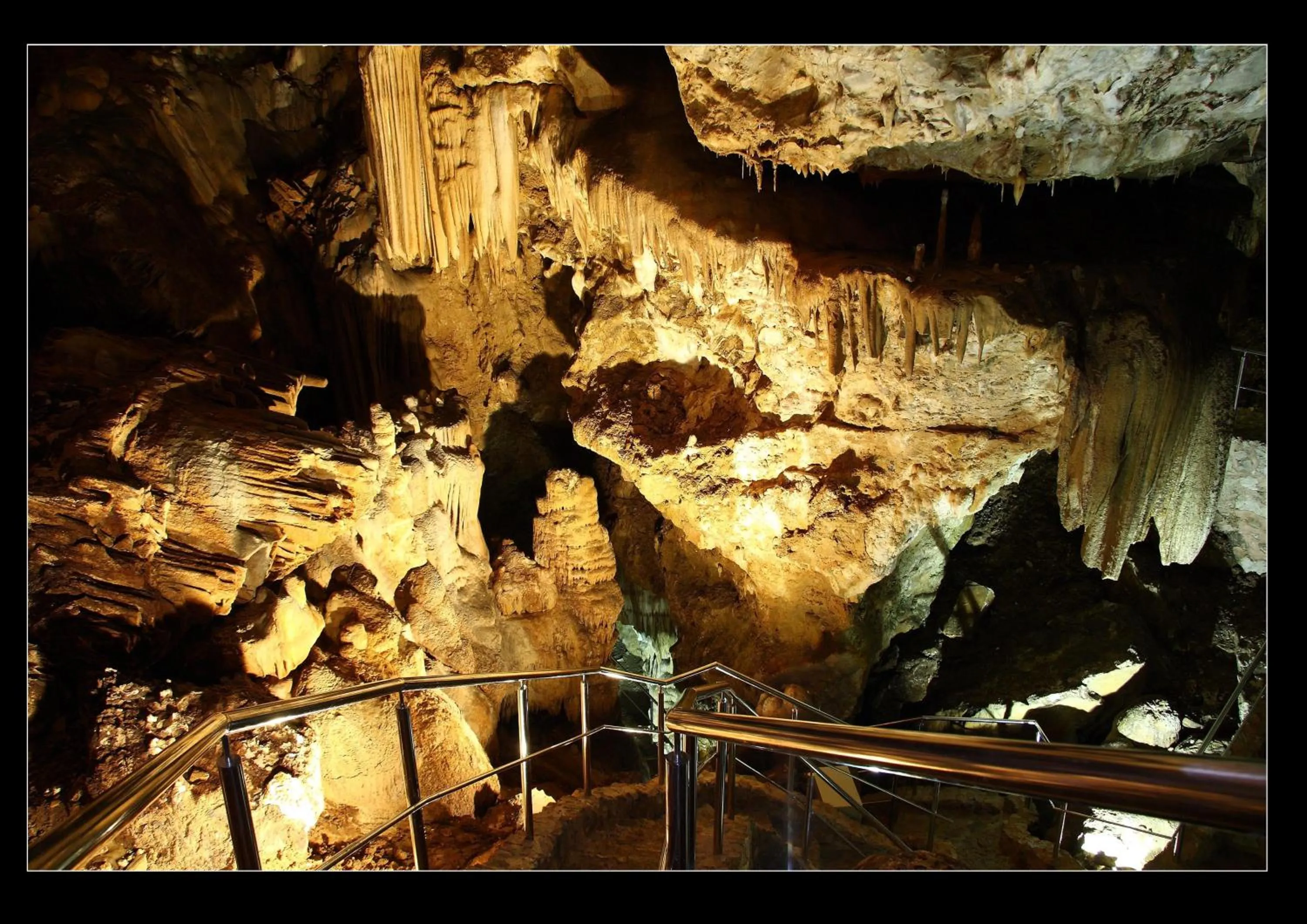 Decorative detail in Pansion Lovac