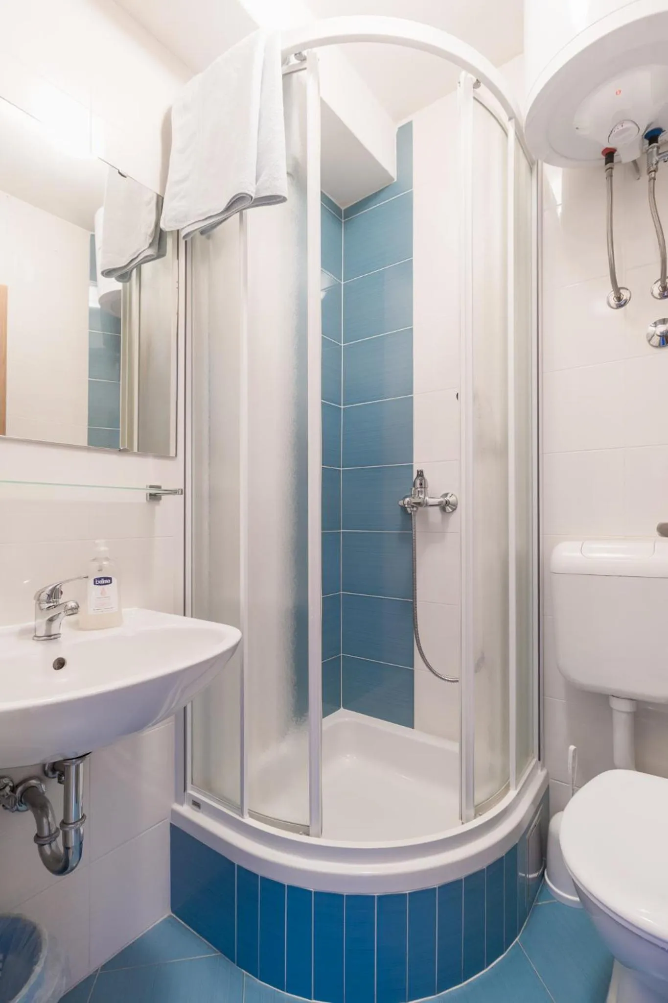 Bathroom in Pansion Lovac