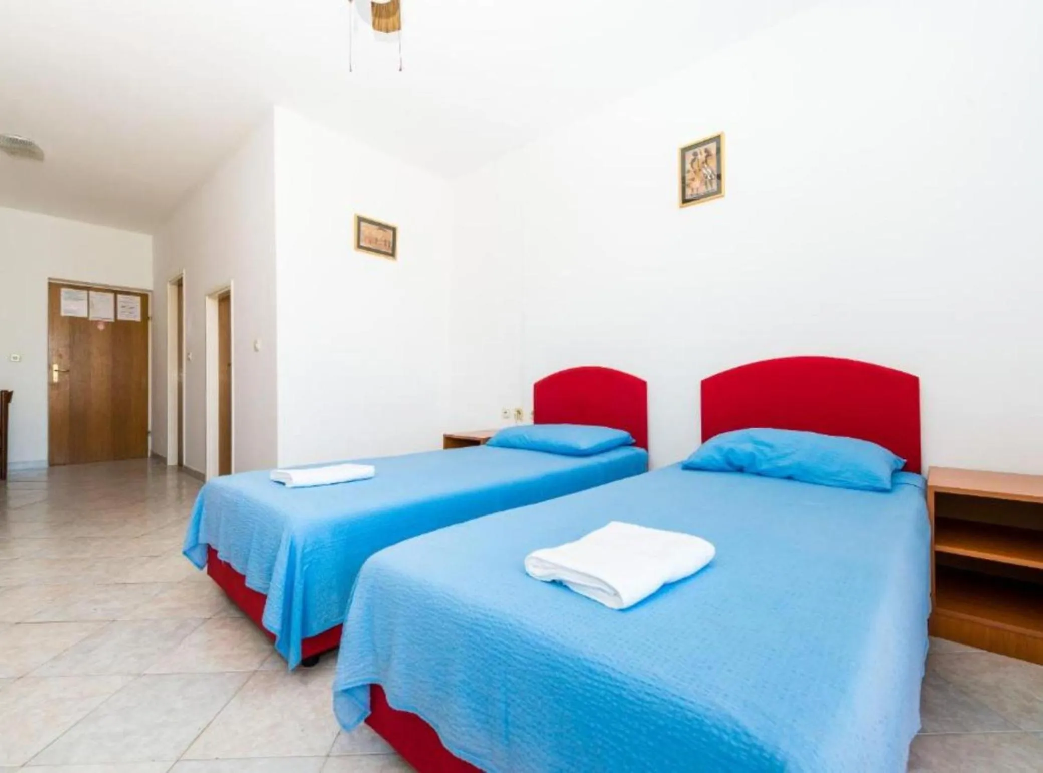 Bedroom, Bed in Villa Valjalo