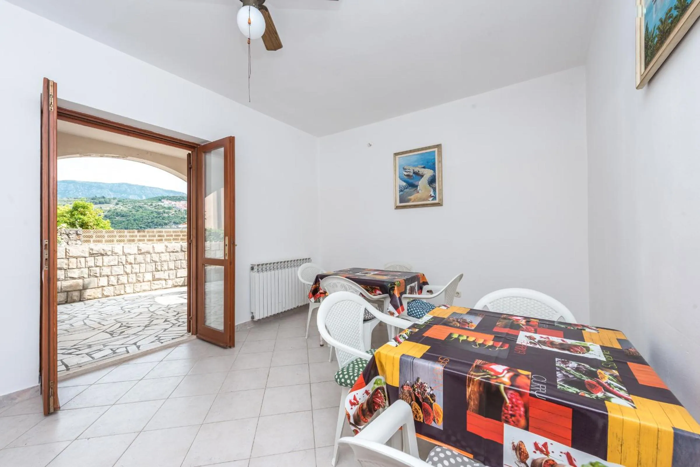 Area and facilities in Villa Valjalo