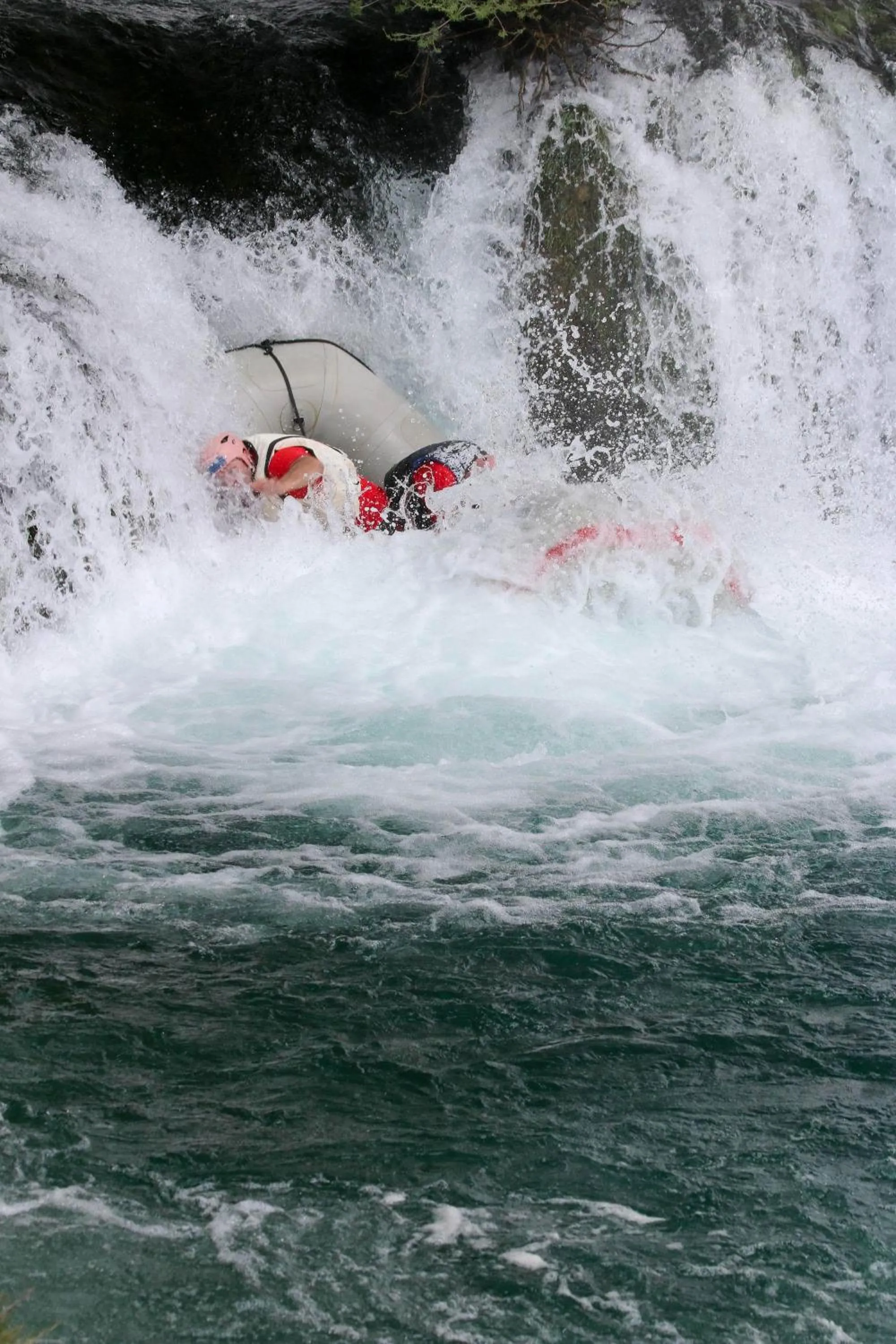 Canoeing in Micanovi Dvori Mobile Home Village Zrmanja