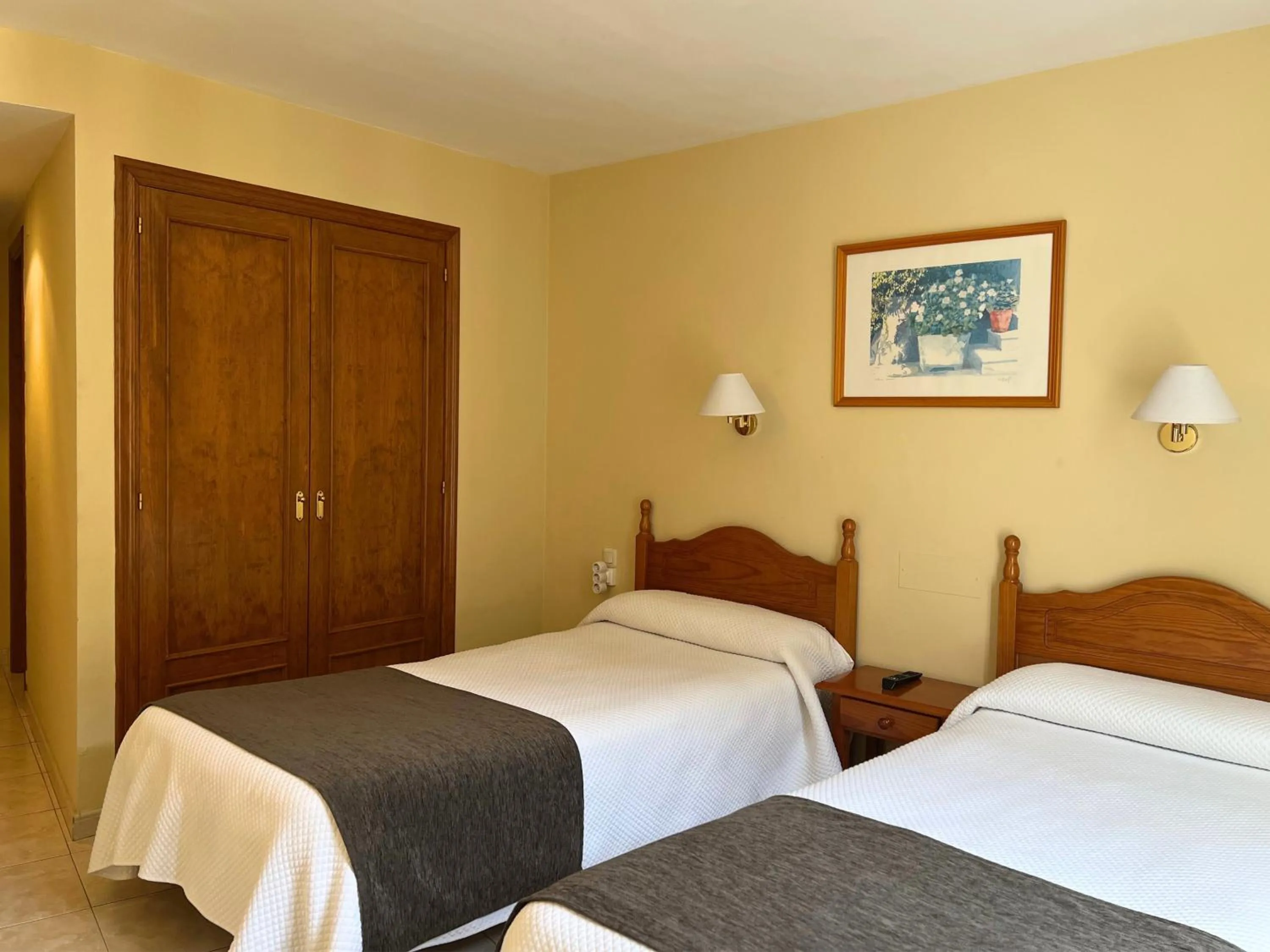 Bed in Hotel Juan Canejan