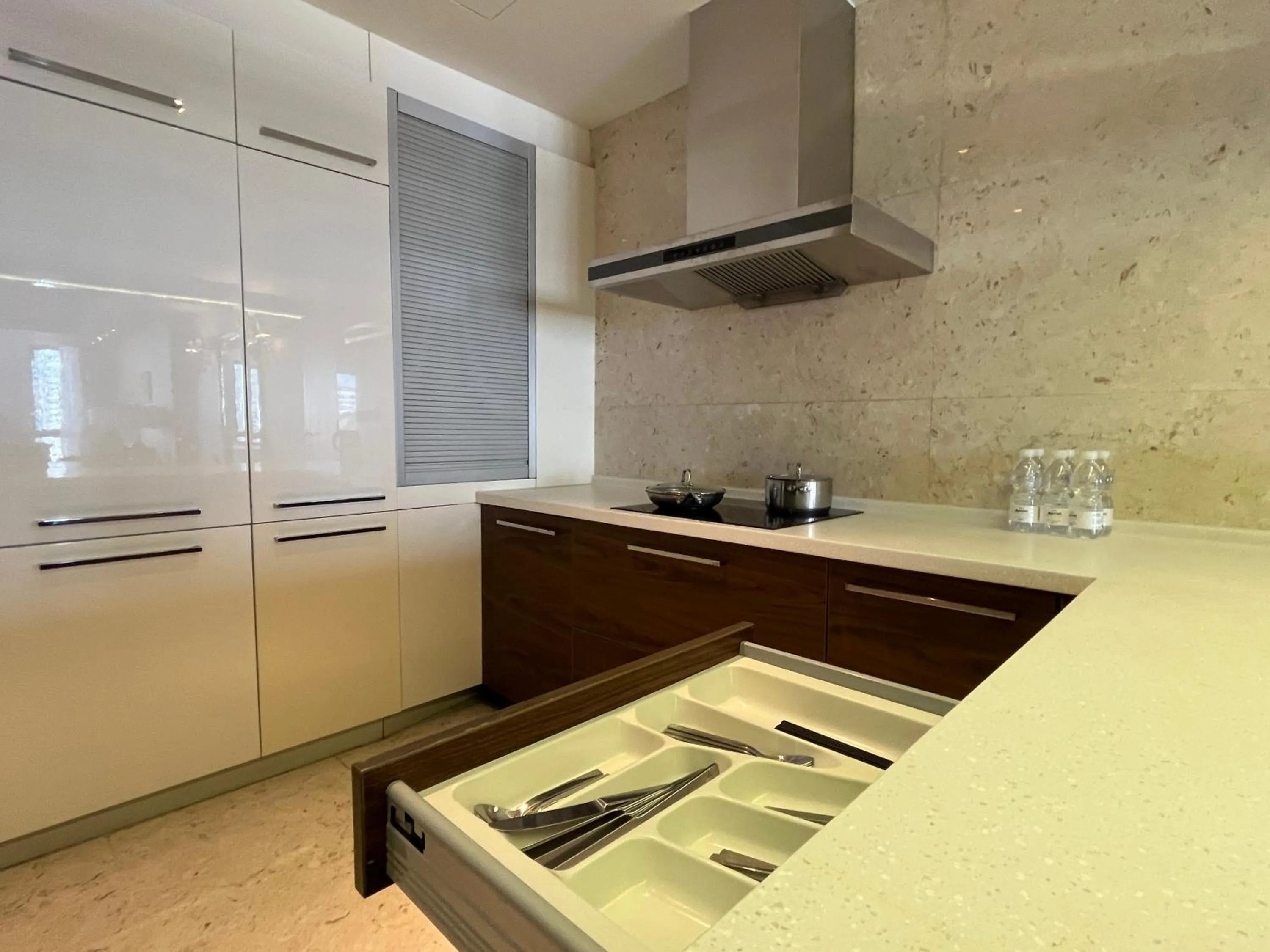 Kitchen or kitchenette in The Sandalwood Beijing Marriott Executive Apartments