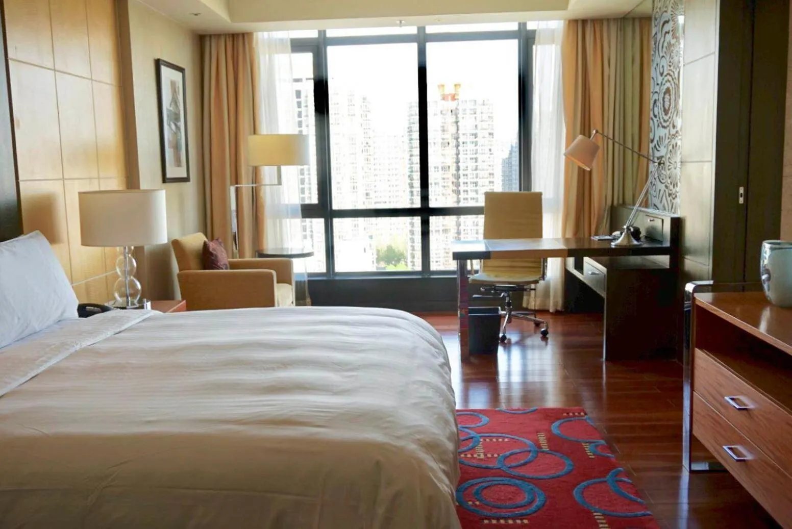 Bedroom, Bed in The Sandalwood Beijing Marriott Executive Apartments