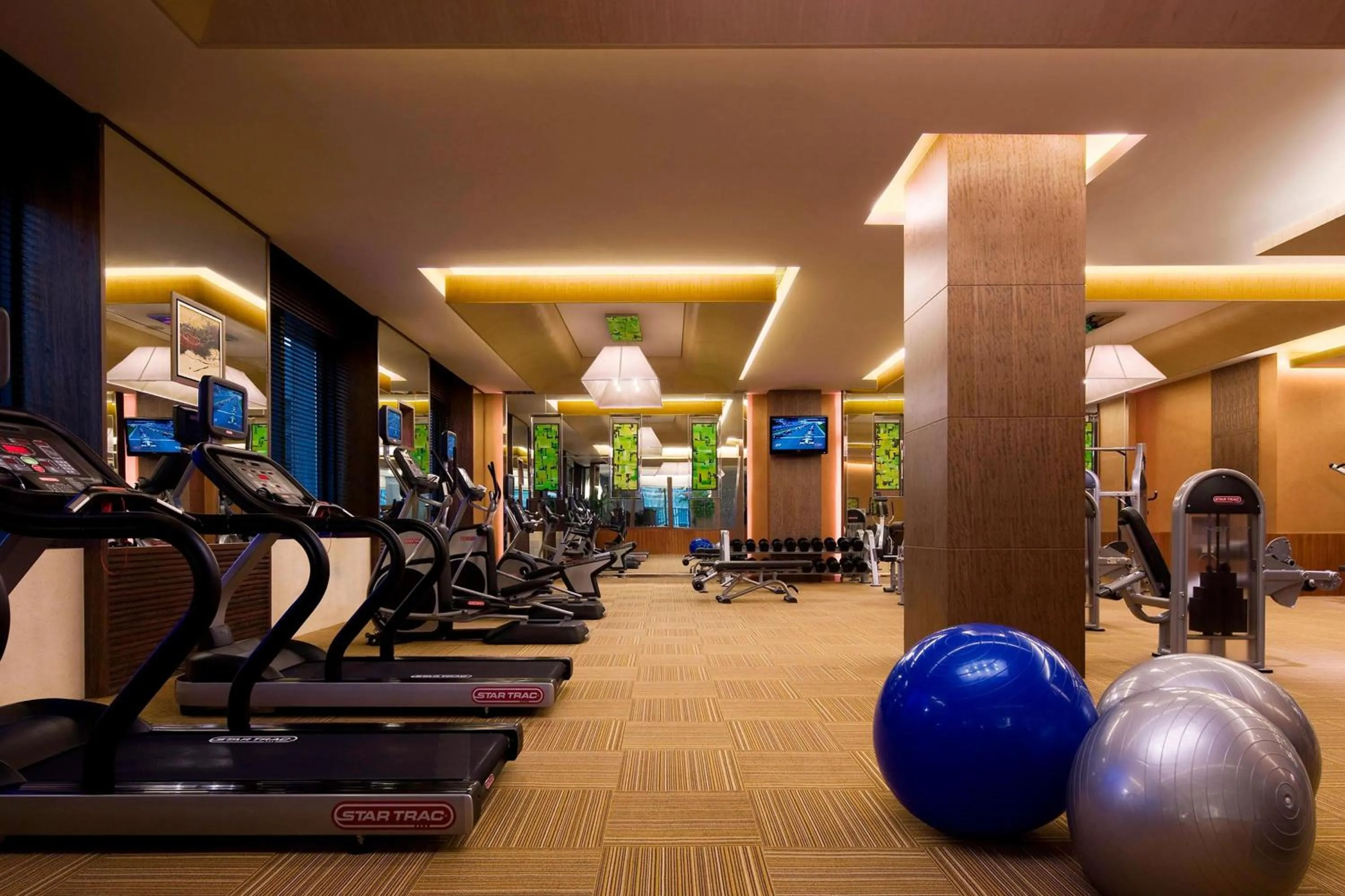 Fitness centre/facilities in The Sandalwood Beijing Marriott Executive Apartments