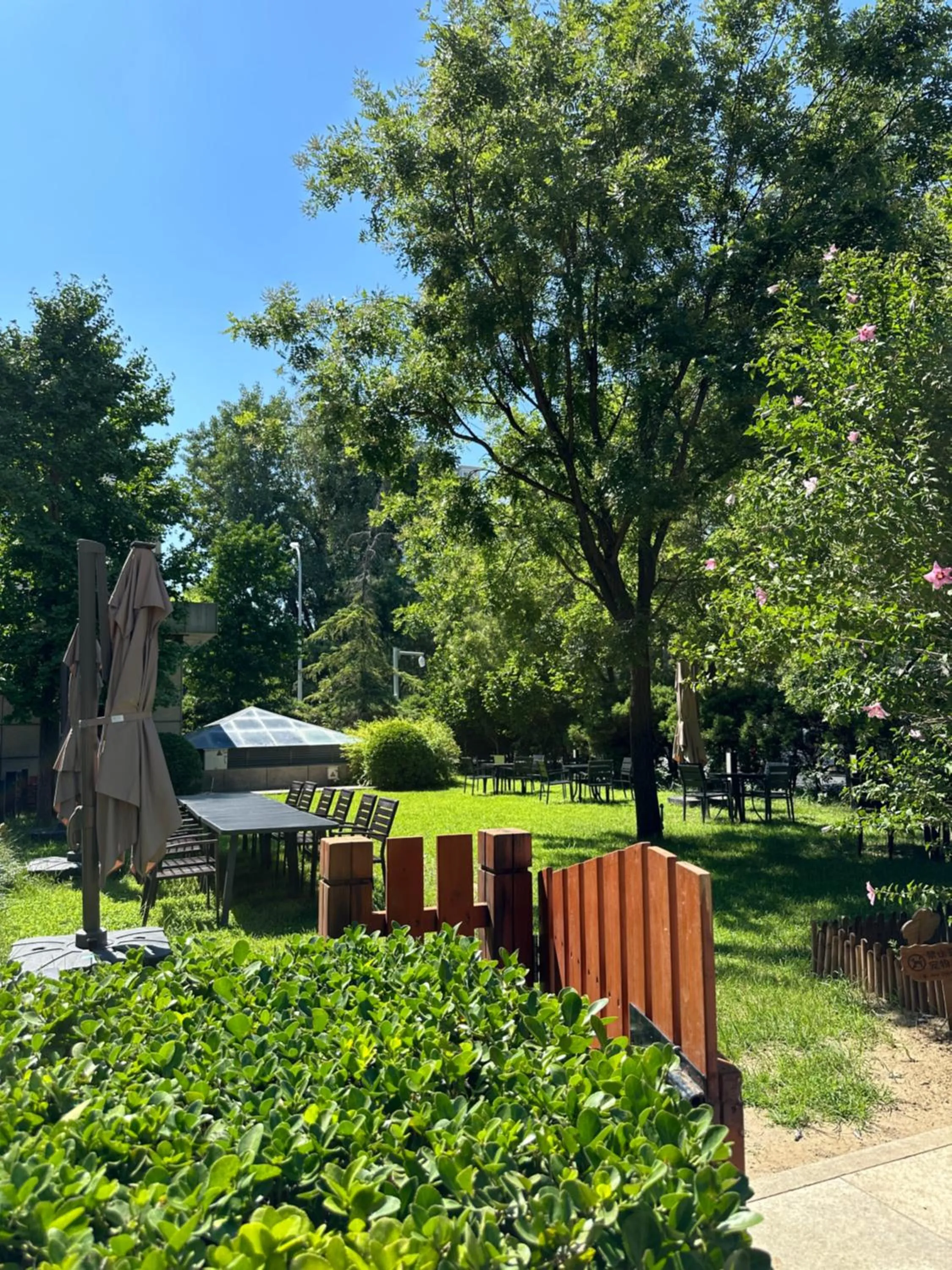 Property building in The Sandalwood Beijing Marriott Executive Apartments