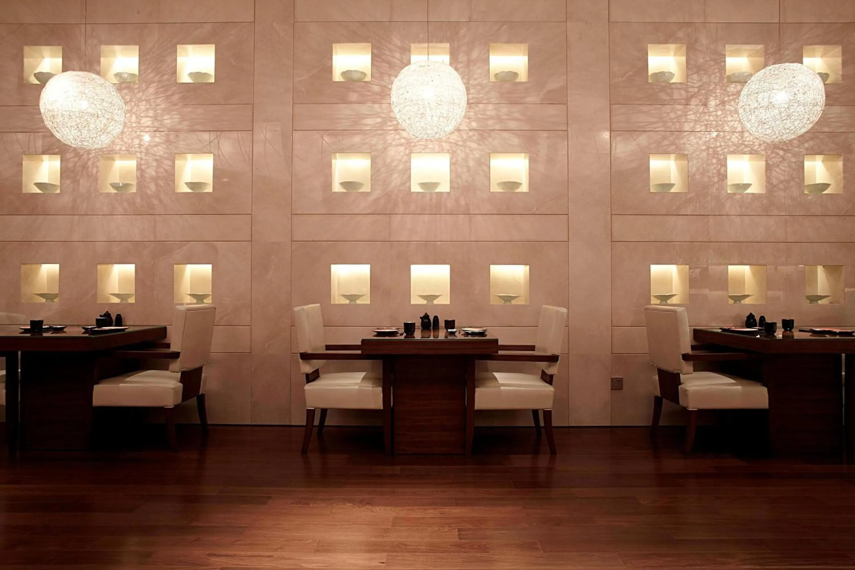 Restaurant/places to eat in Renaissance Shanghai Putuo Hotel