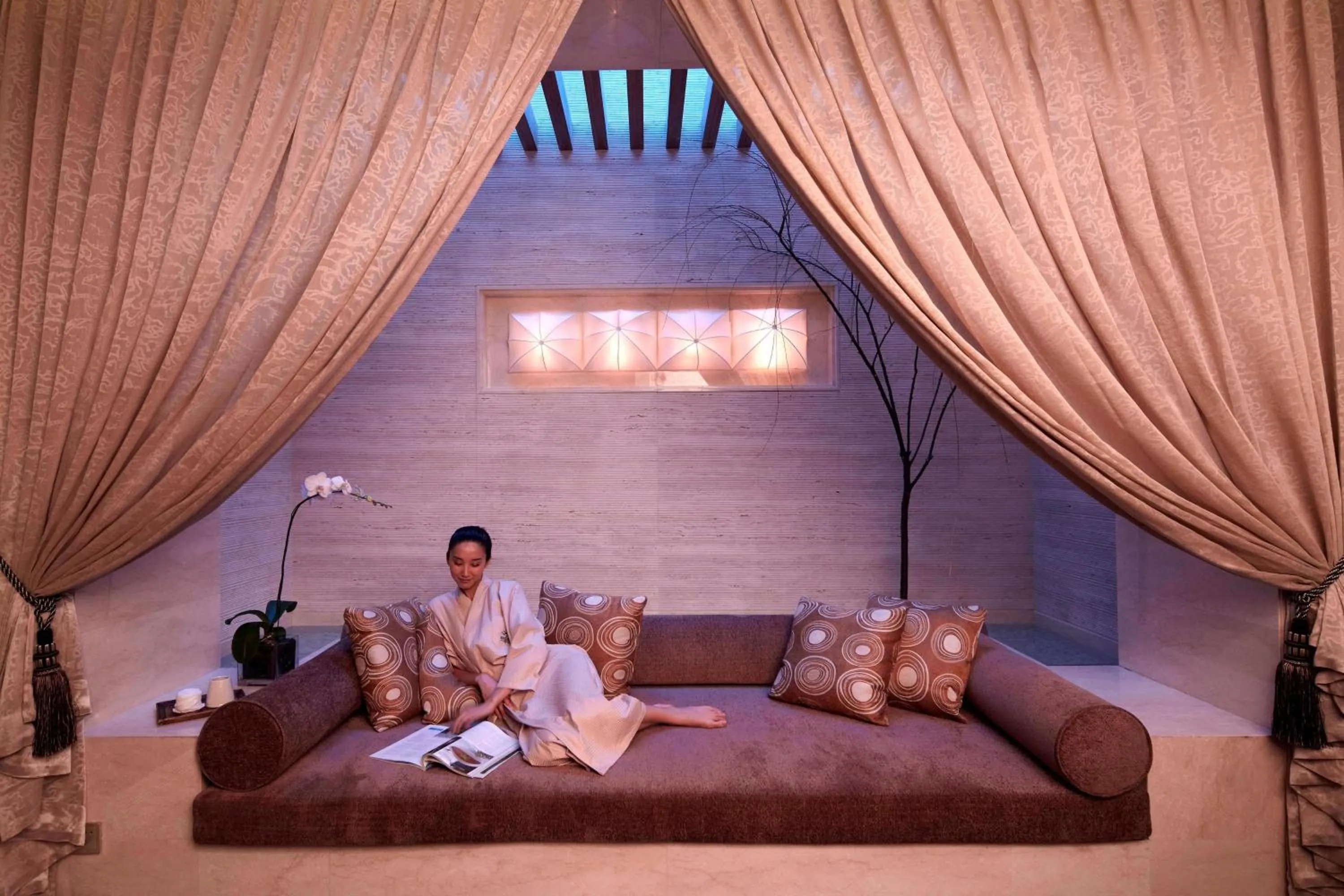 Spa and wellness centre/facilities in Renaissance Shanghai Putuo Hotel