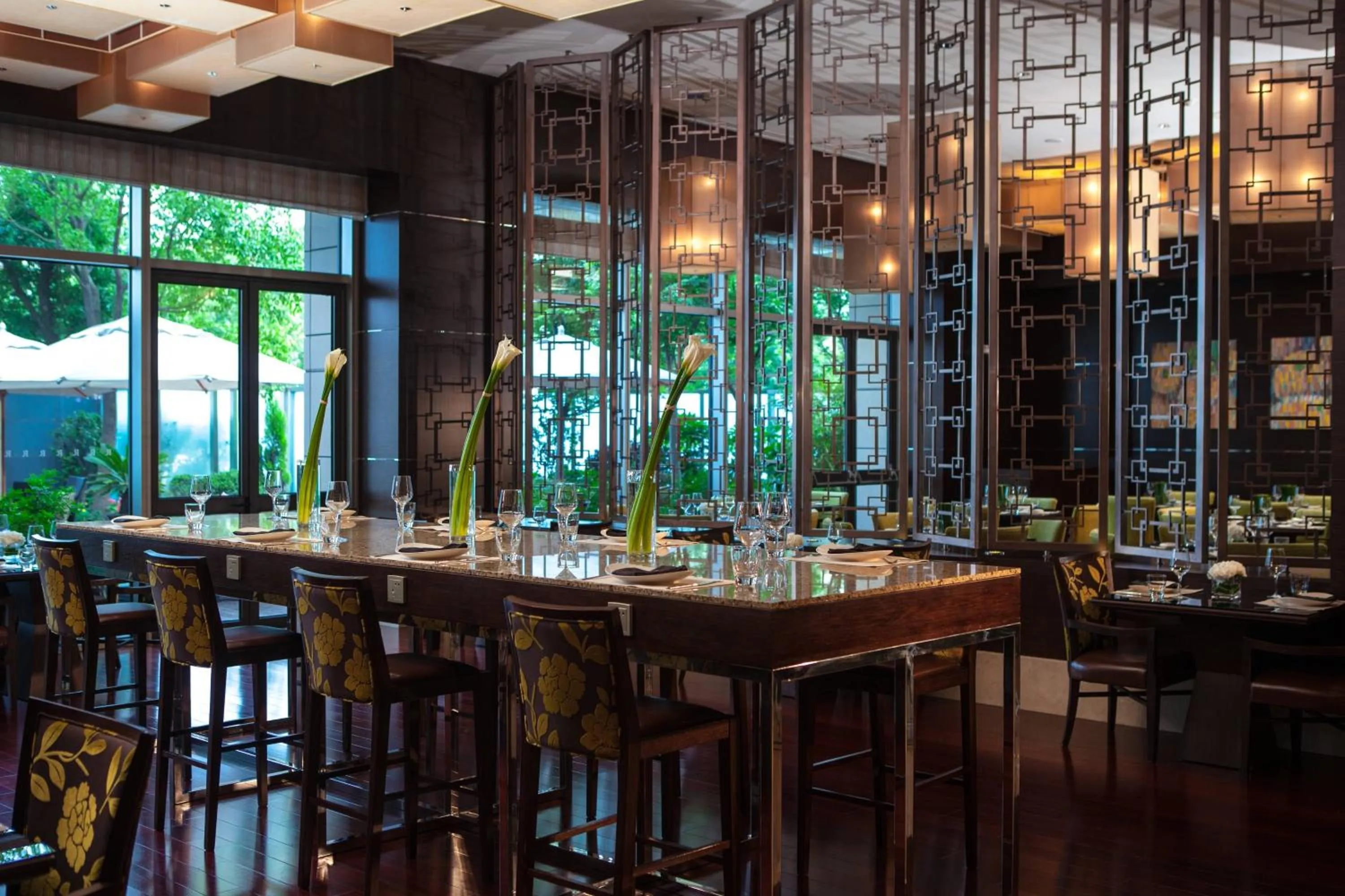 Restaurant/places to eat in Renaissance Shanghai Putuo Hotel