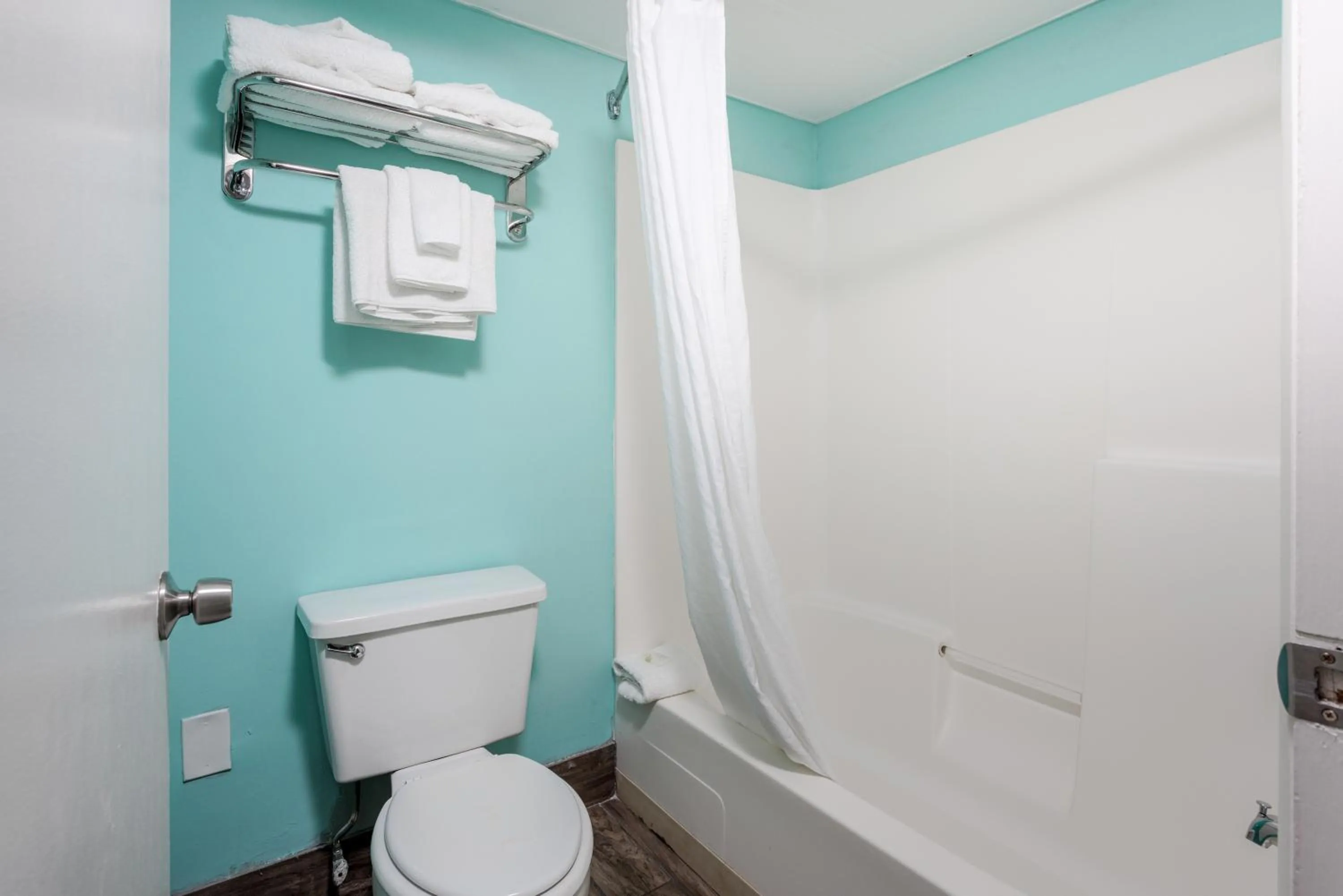 Shower in Bikini Beach Resort