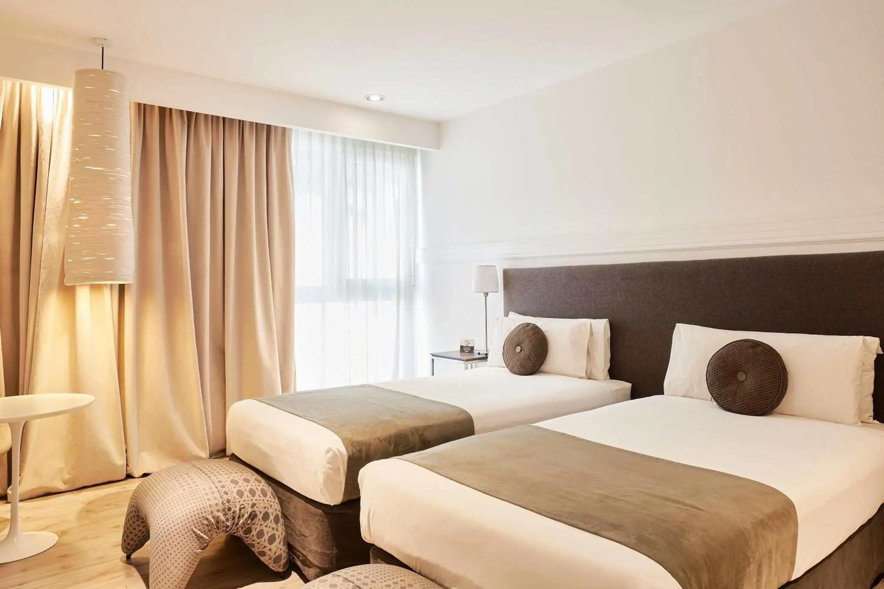 Concept Superior Triple Room with Three Twin Beds in Esplendor by Wyndham Savoy Rosario Concept Superior Triple Room with Three Twin Beds in Esplendor by Wyndham Savoy Rosario