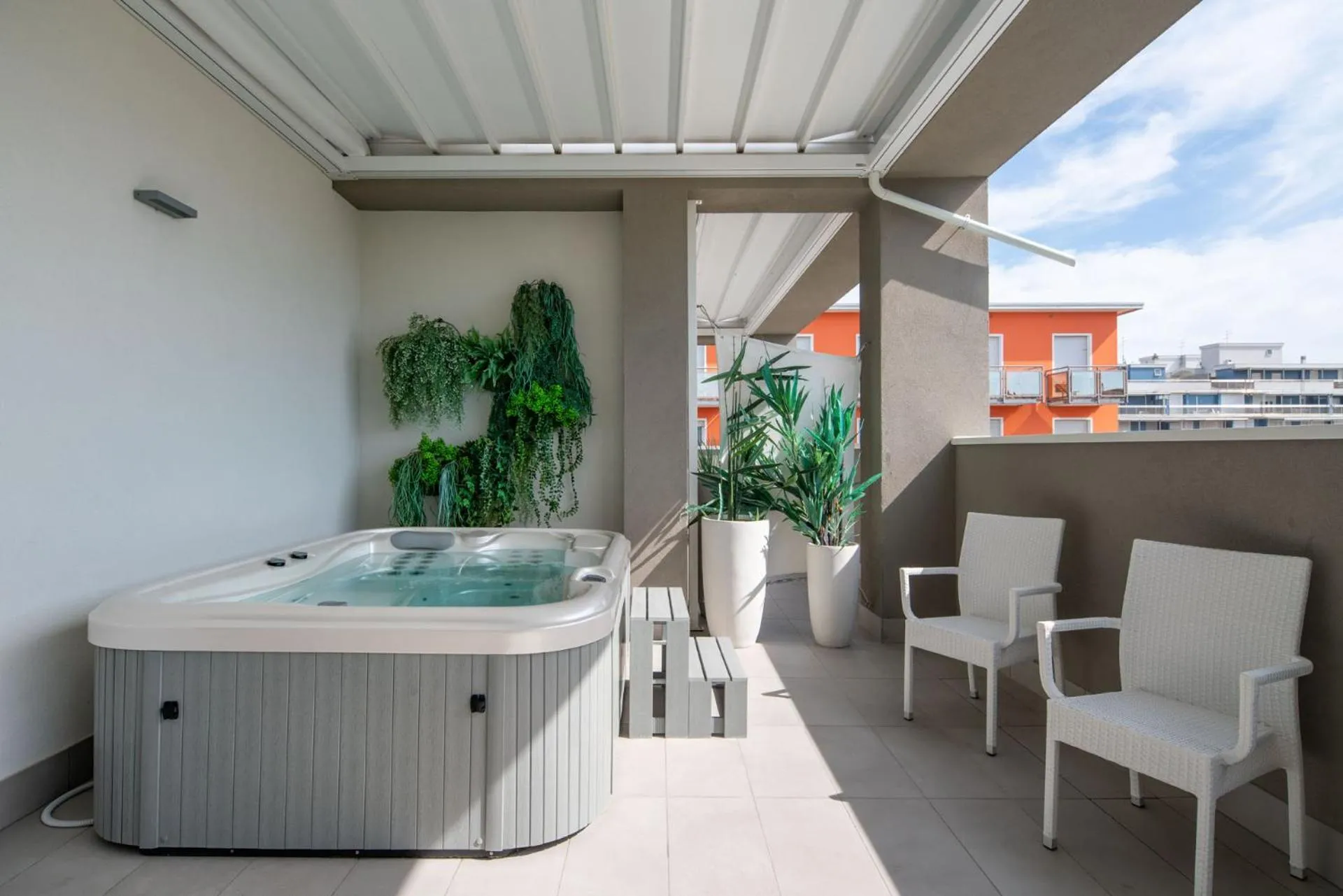 Hot Tub in Hotel Iris Jesolo