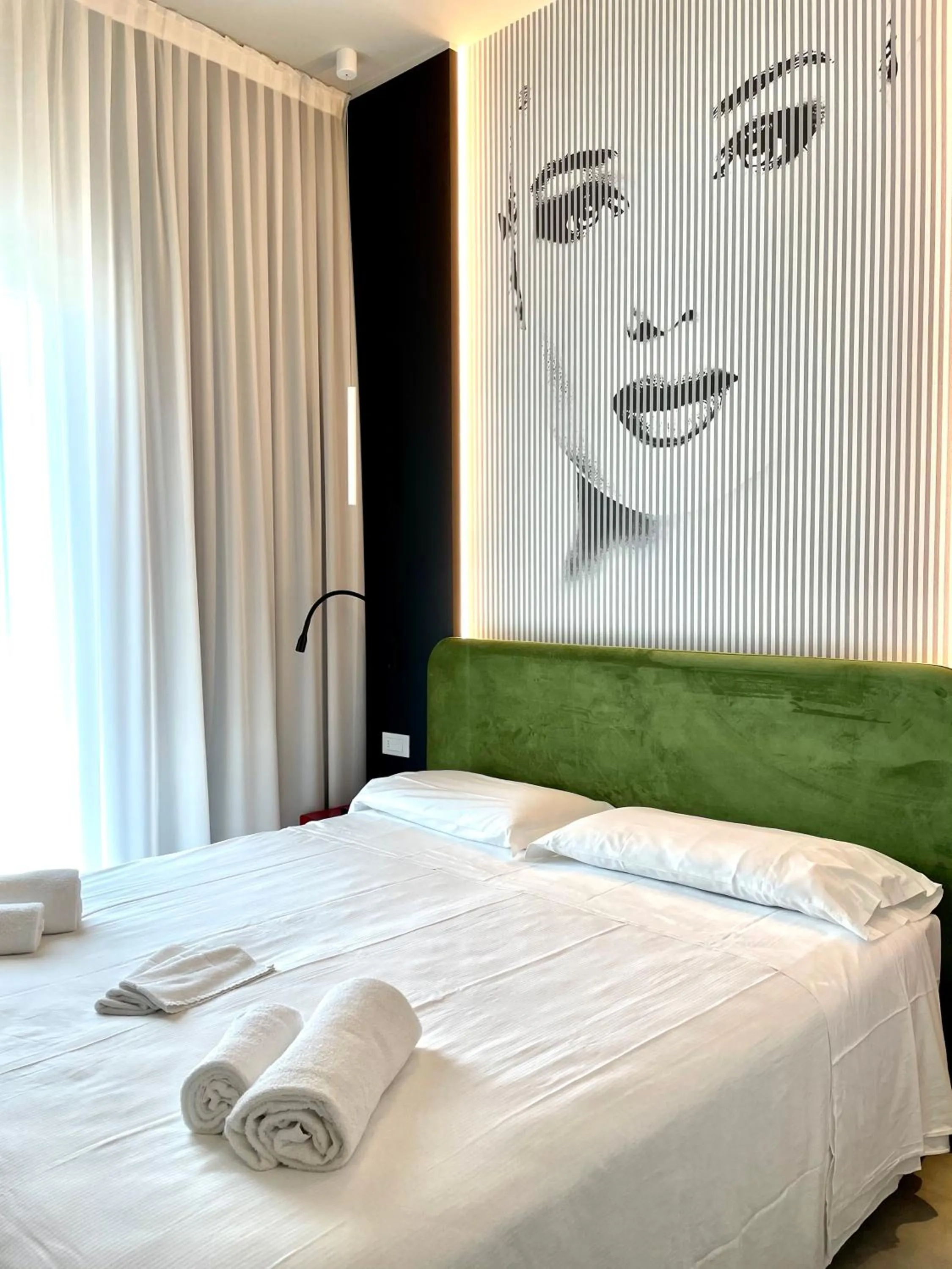 Photo of the whole room, Bed in Hotel Iris Jesolo