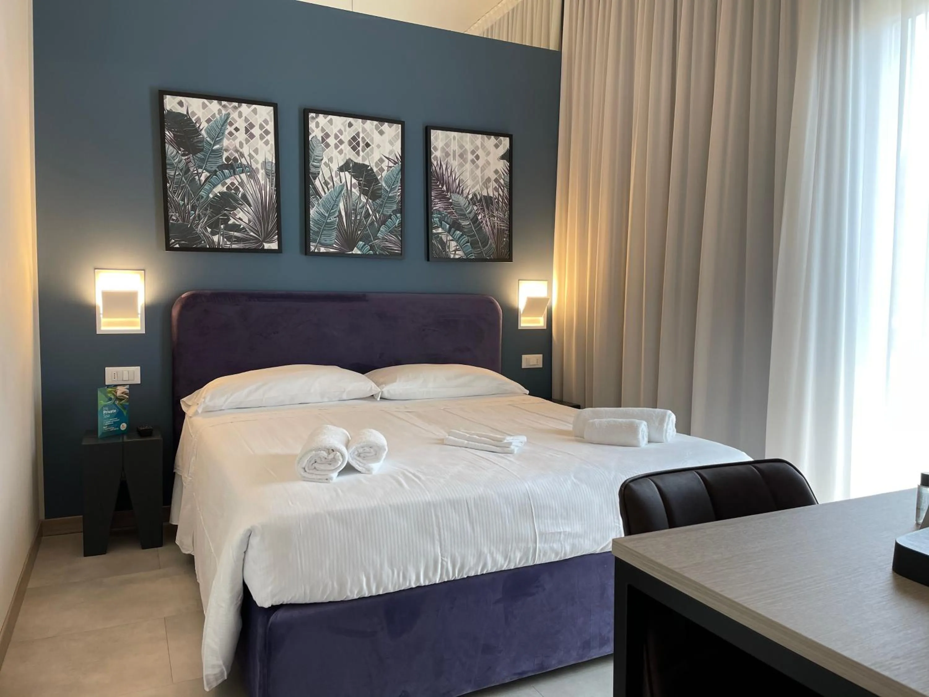 Photo of the whole room, Bed in Hotel Iris Jesolo