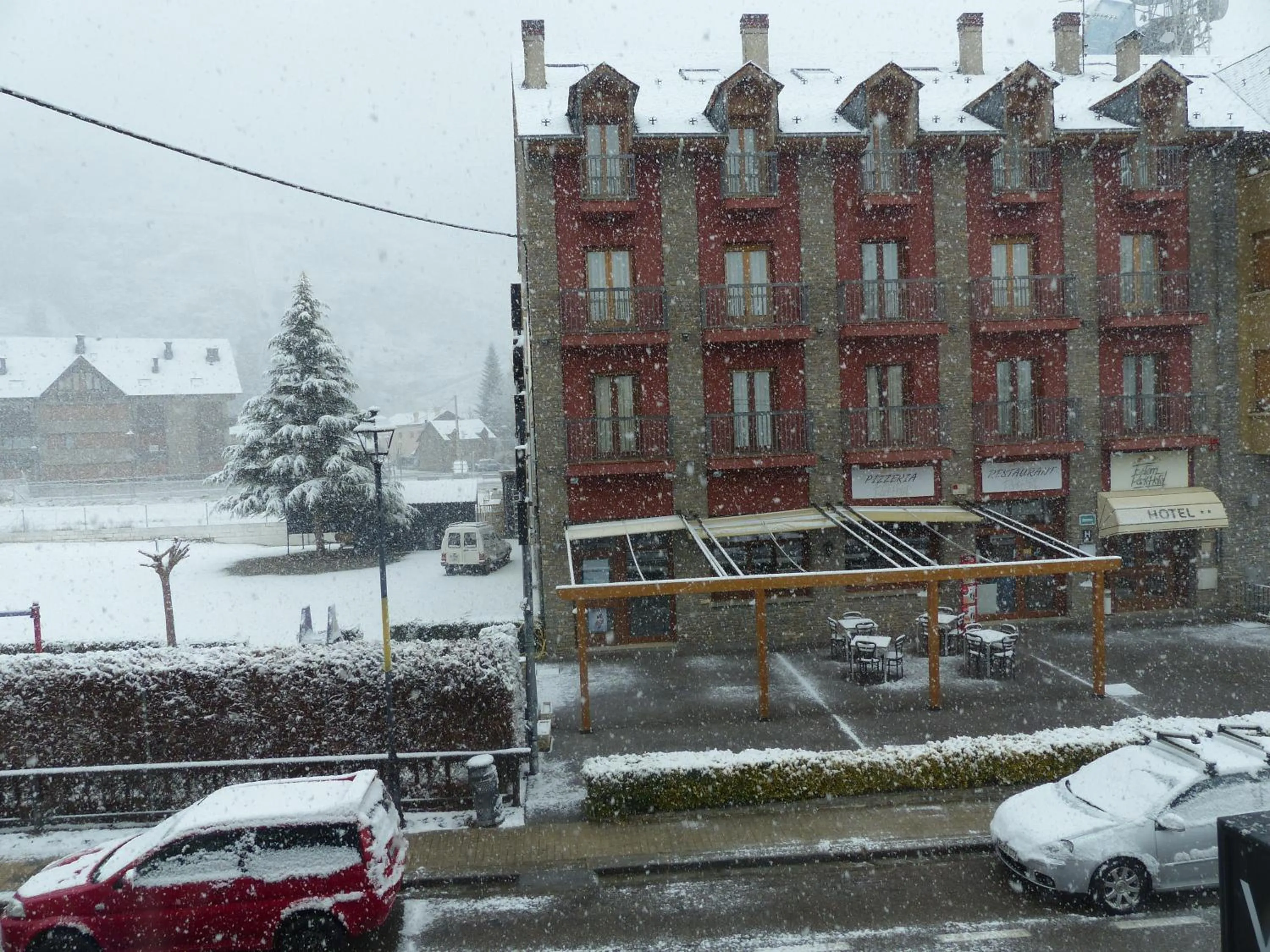 Property building in Hotel Vall d´Aneu